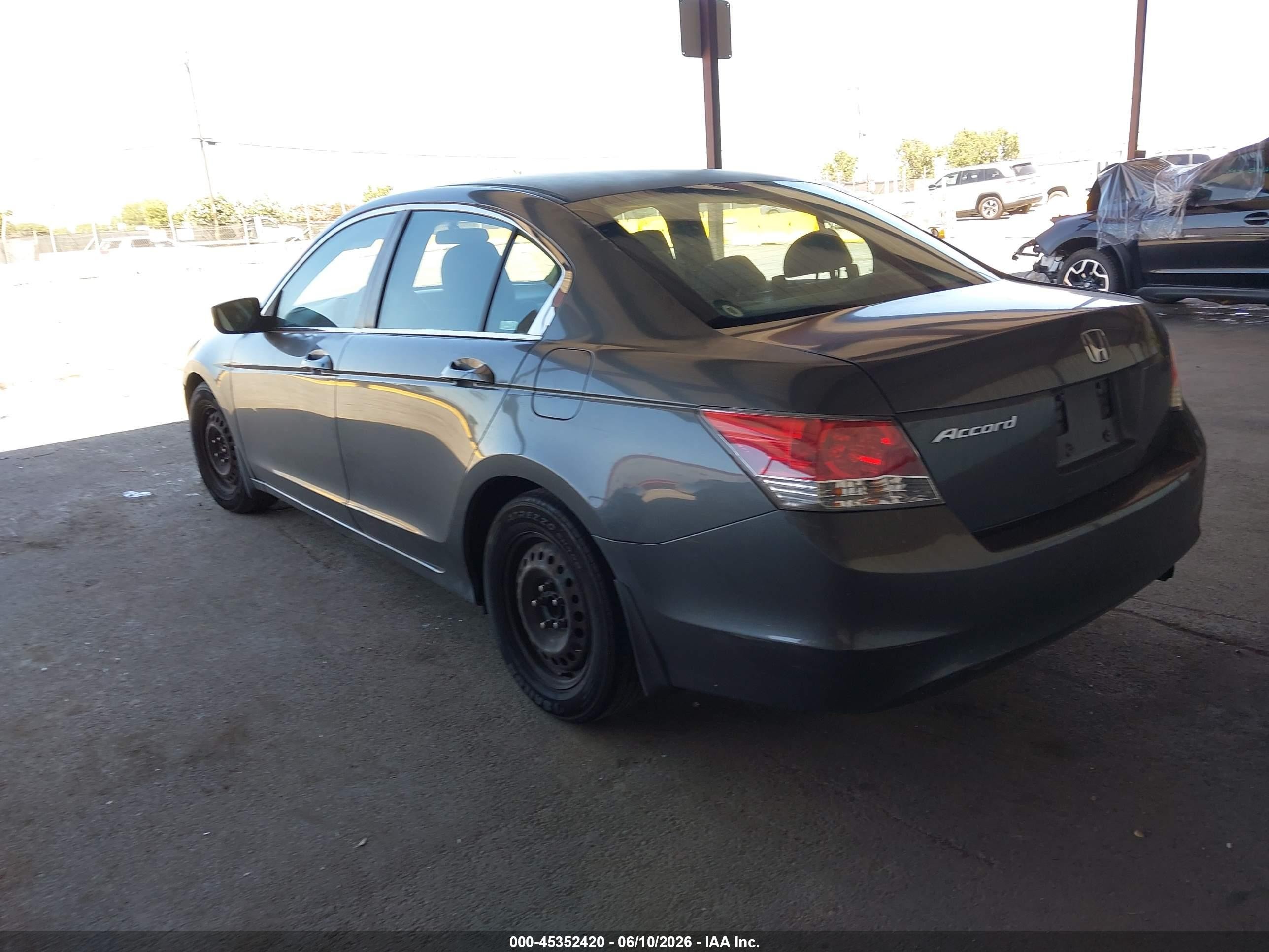 2010 Honda Accord 2.4 Lx Серый vin: 1HGCP2F37AA188874