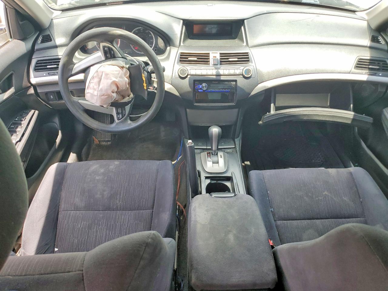 2011 Honda Accord Lx Серебряный vin: 1HGCP2F37BA036529