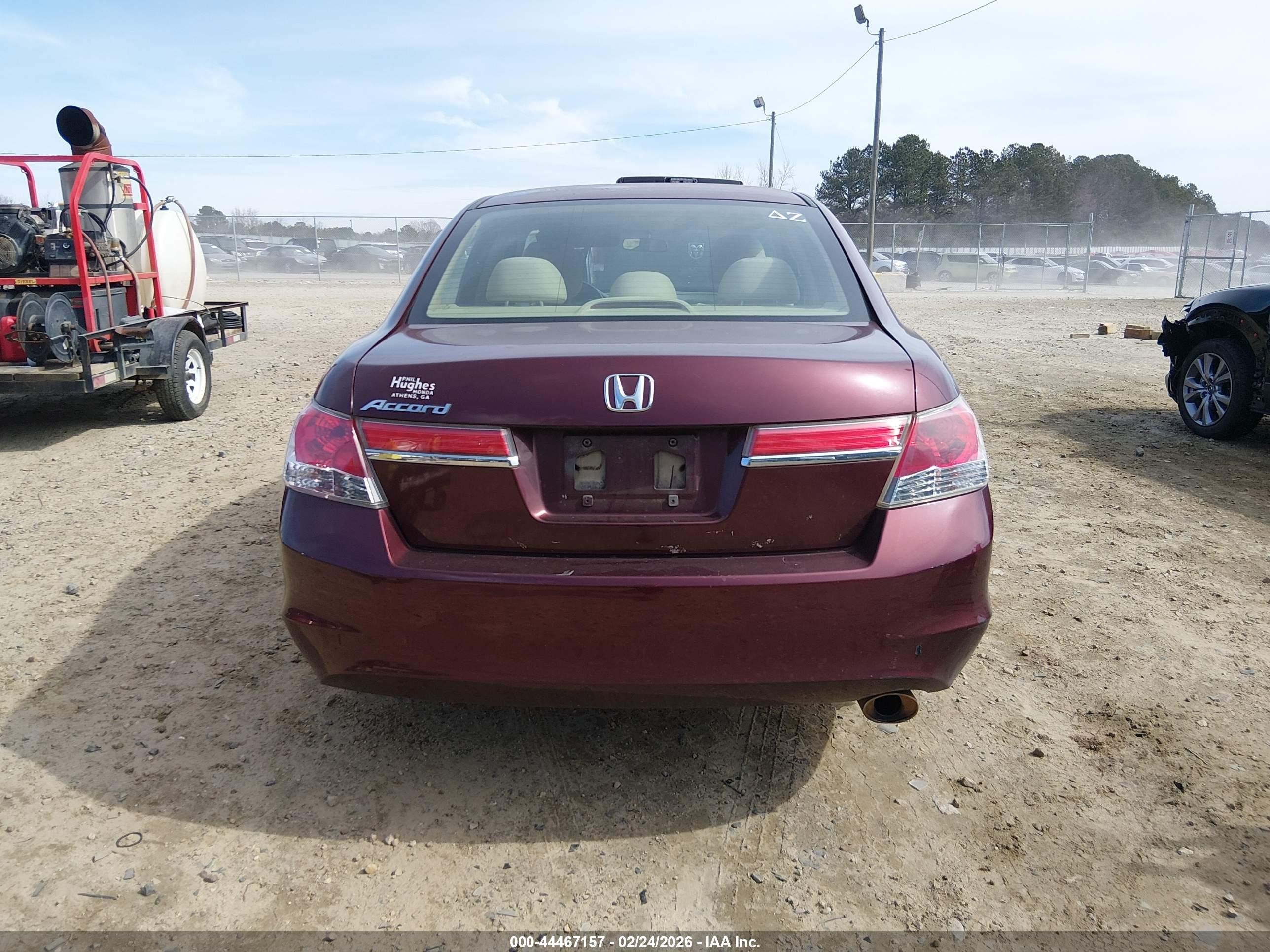 2011 Honda Accord 2.4 Lx Темно-бордовый vin: 1HGCP2F37BA071183