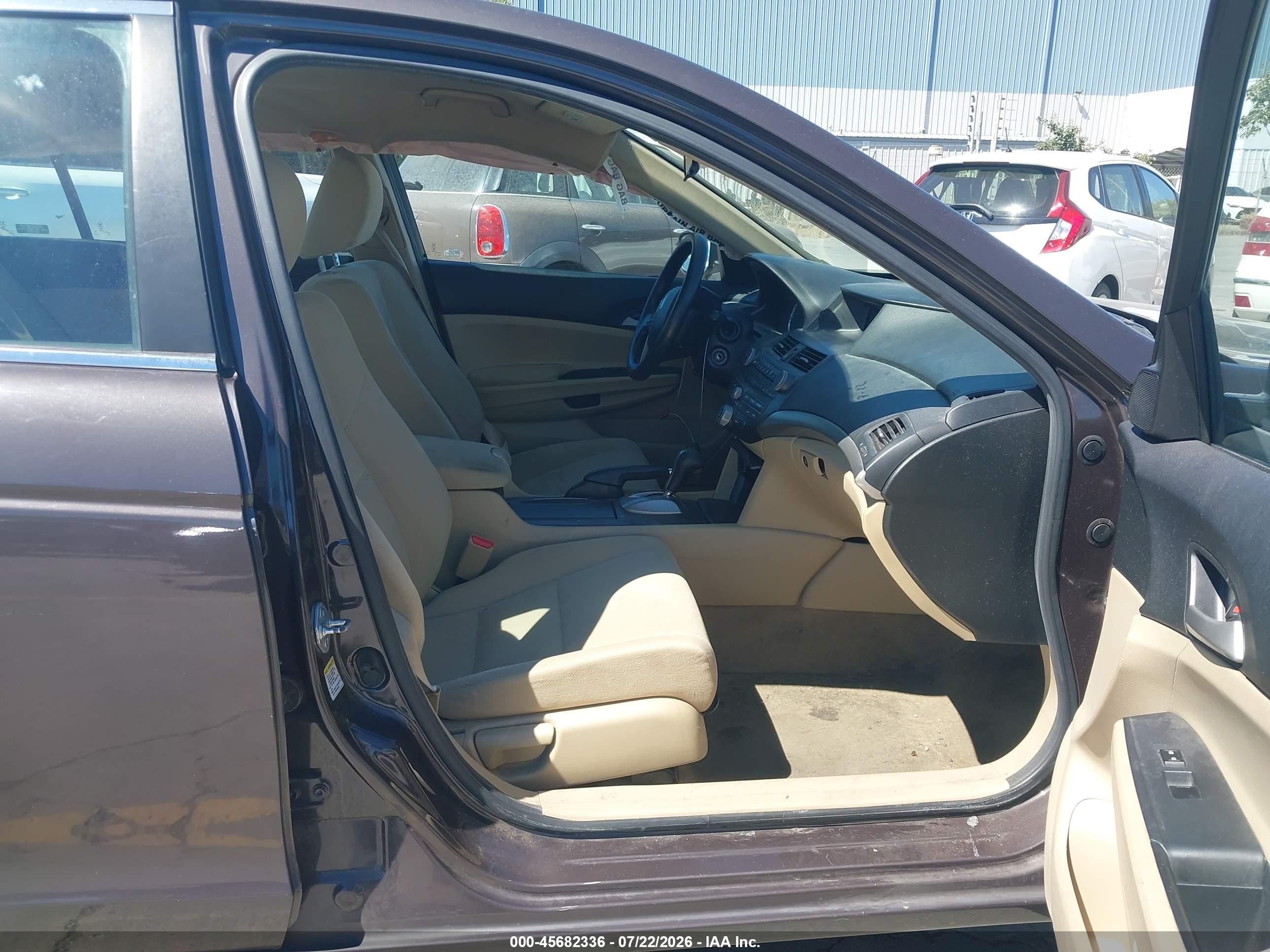 2011 Honda Accord 2.4 Lx Коричневый vin: 1HGCP2F37BA089554