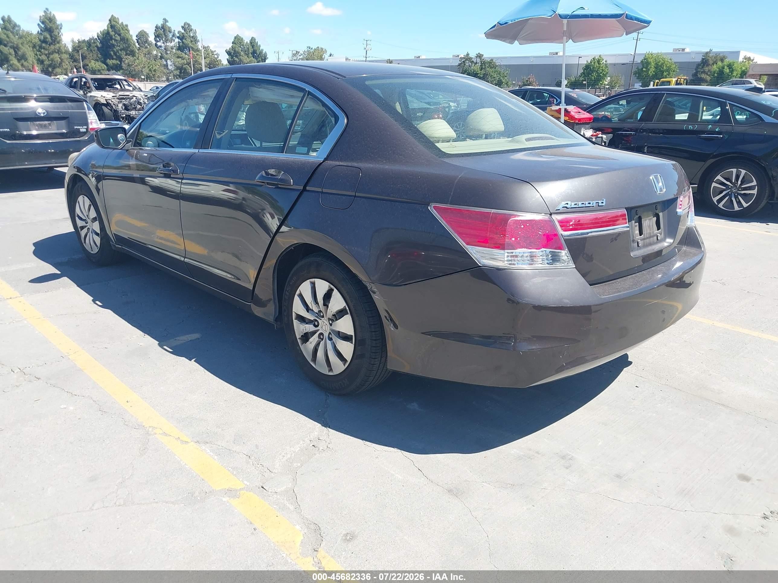 2011 Honda Accord 2.4 Lx Коричневый vin: 1HGCP2F37BA089554