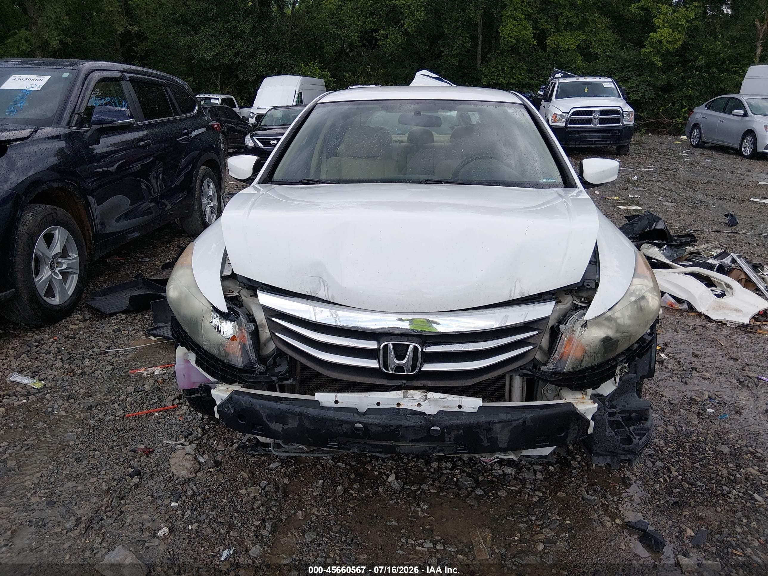 2011 Honda Accord 2.4 Lx White vin: 1HGCP2F37BA106661