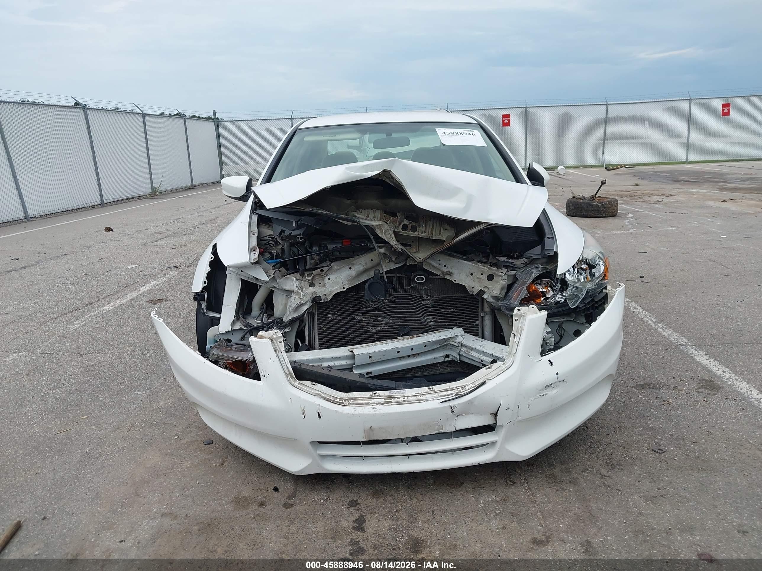 2011 Honda Accord 2.4 Lx White vin: 1HGCP2F37BA107938