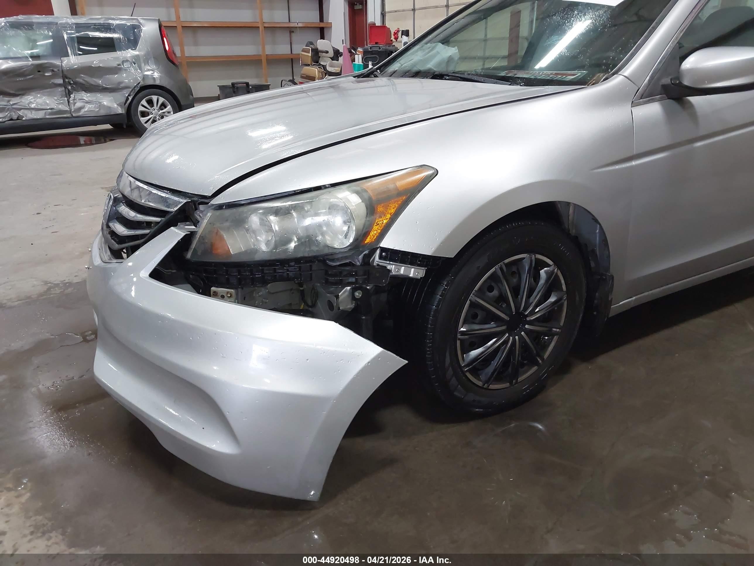 2012 Honda Accord 2.4 Lx Серебряный vin: 1HGCP2F37CA064896