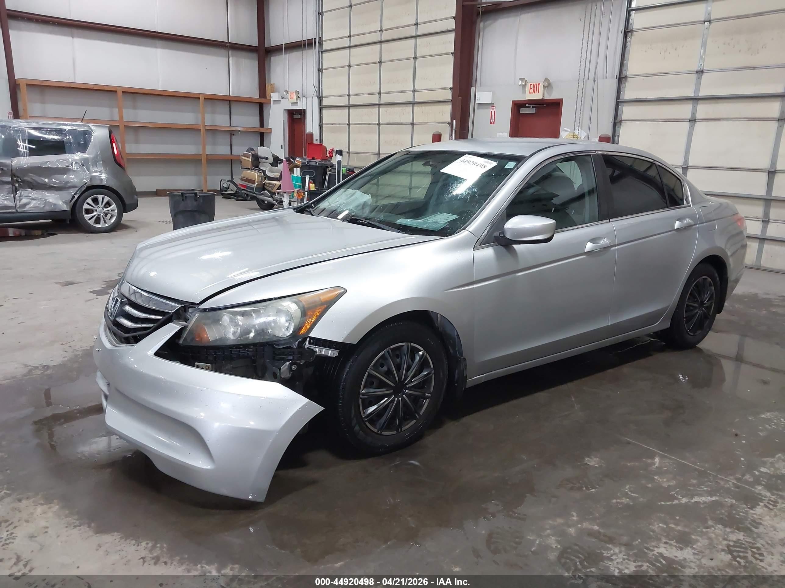 2012 Honda Accord 2.4 Lx Серебряный vin: 1HGCP2F37CA064896