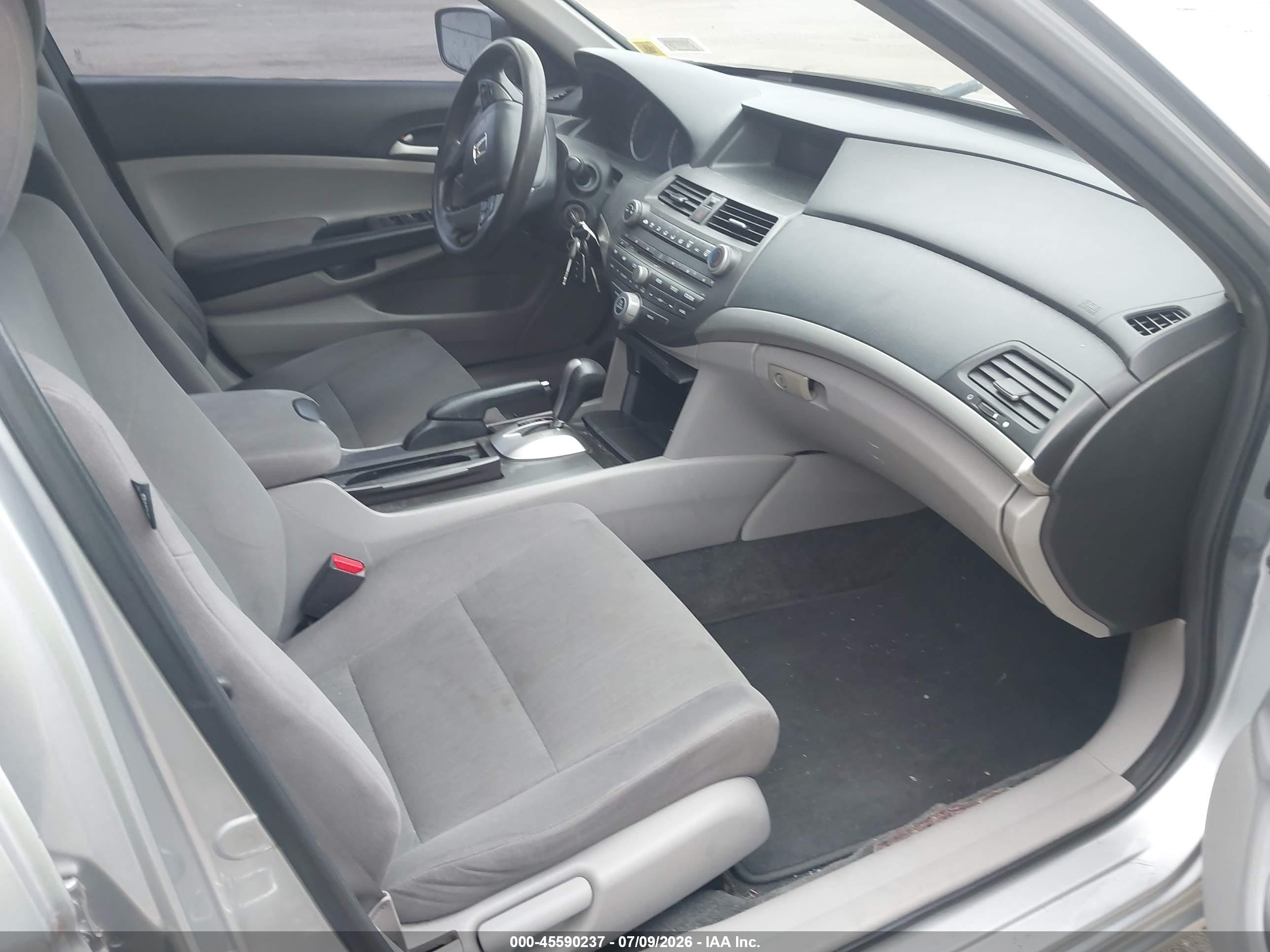 2012 Honda Accord 2.4 Lx Silver vin: 1HGCP2F37CA086199