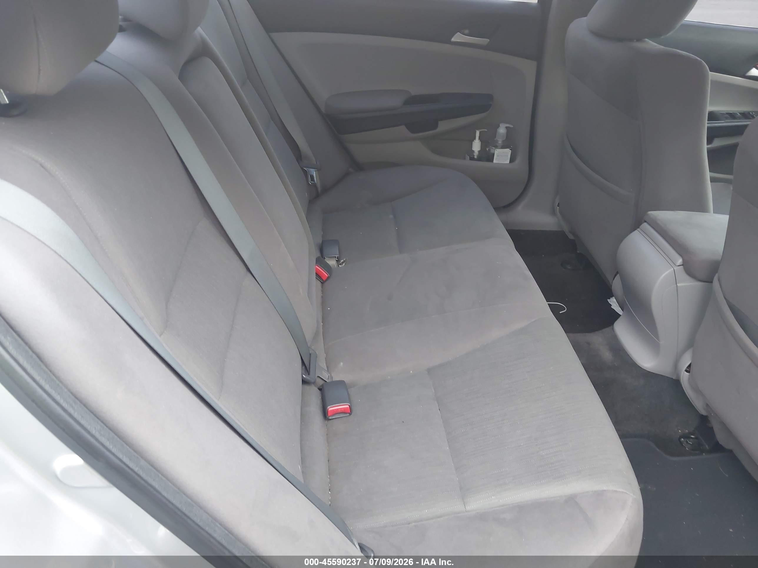 2012 Honda Accord 2.4 Lx Silver vin: 1HGCP2F37CA086199