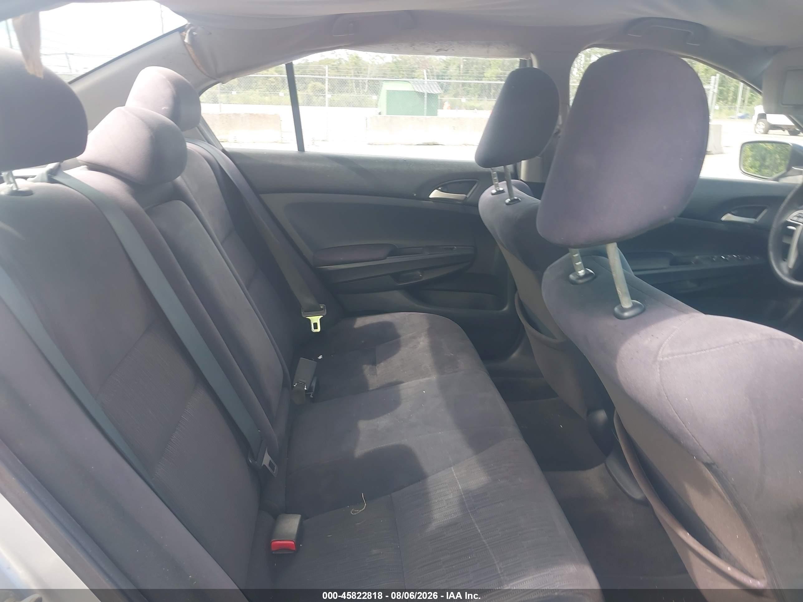 2012 Honda Accord Sdn Lx Silver vin: 1HGCP2F37CA122098