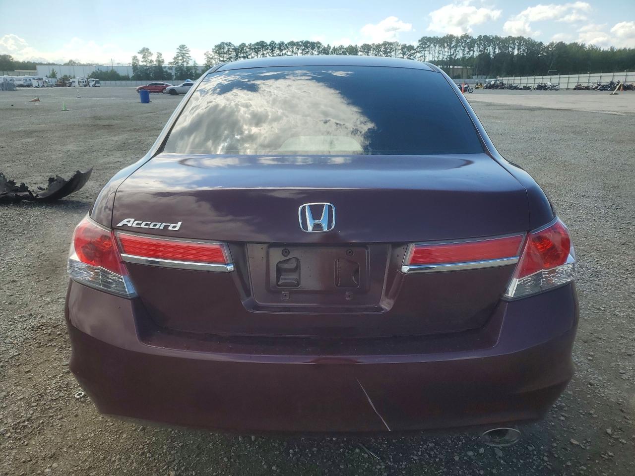 2012 Honda Accord Lx Burgundy vin: 1HGCP2F37CA144473