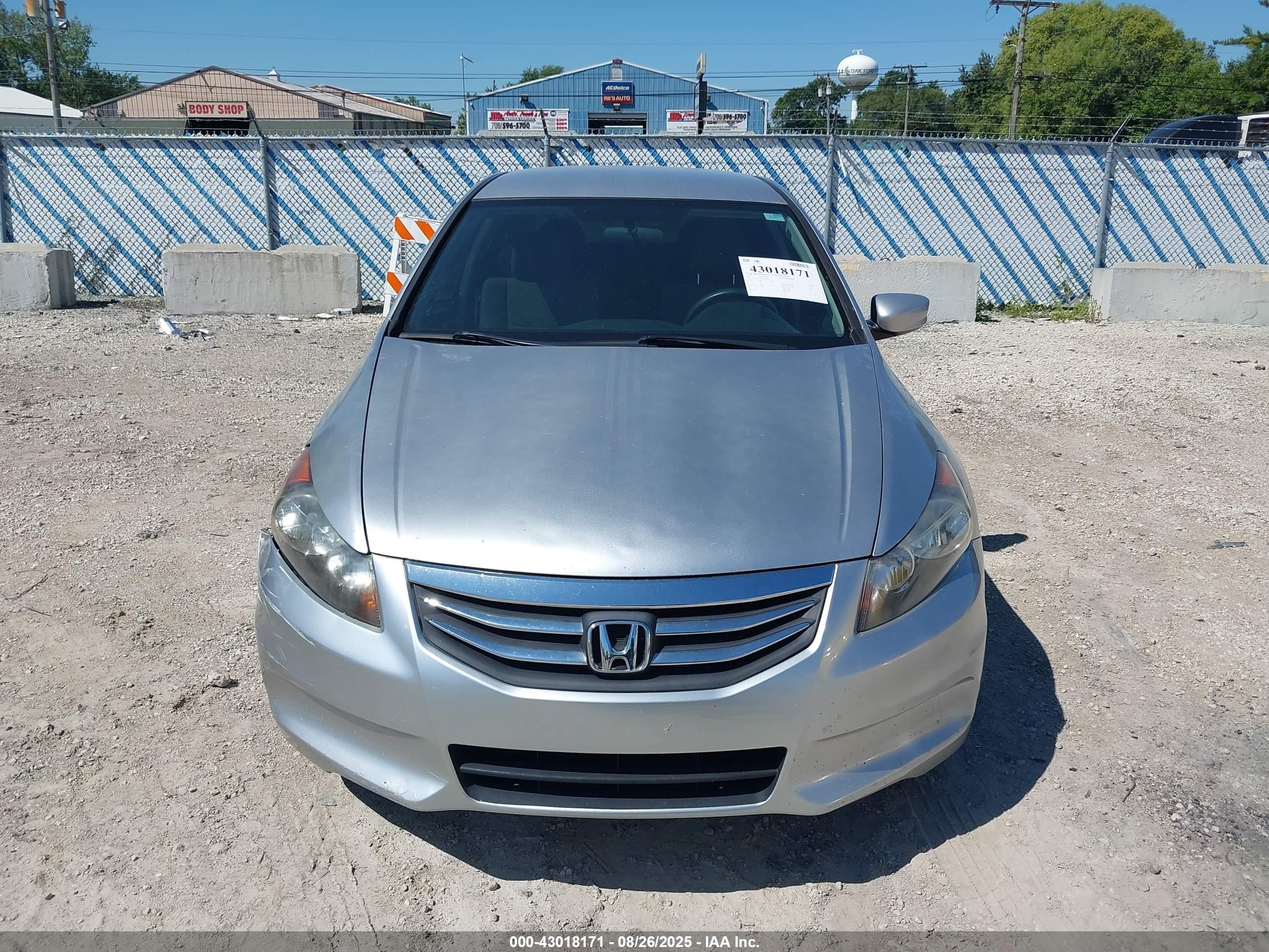2012 Honda Accord 2.4 Lx Silver vin: 1HGCP2F37CA158793
