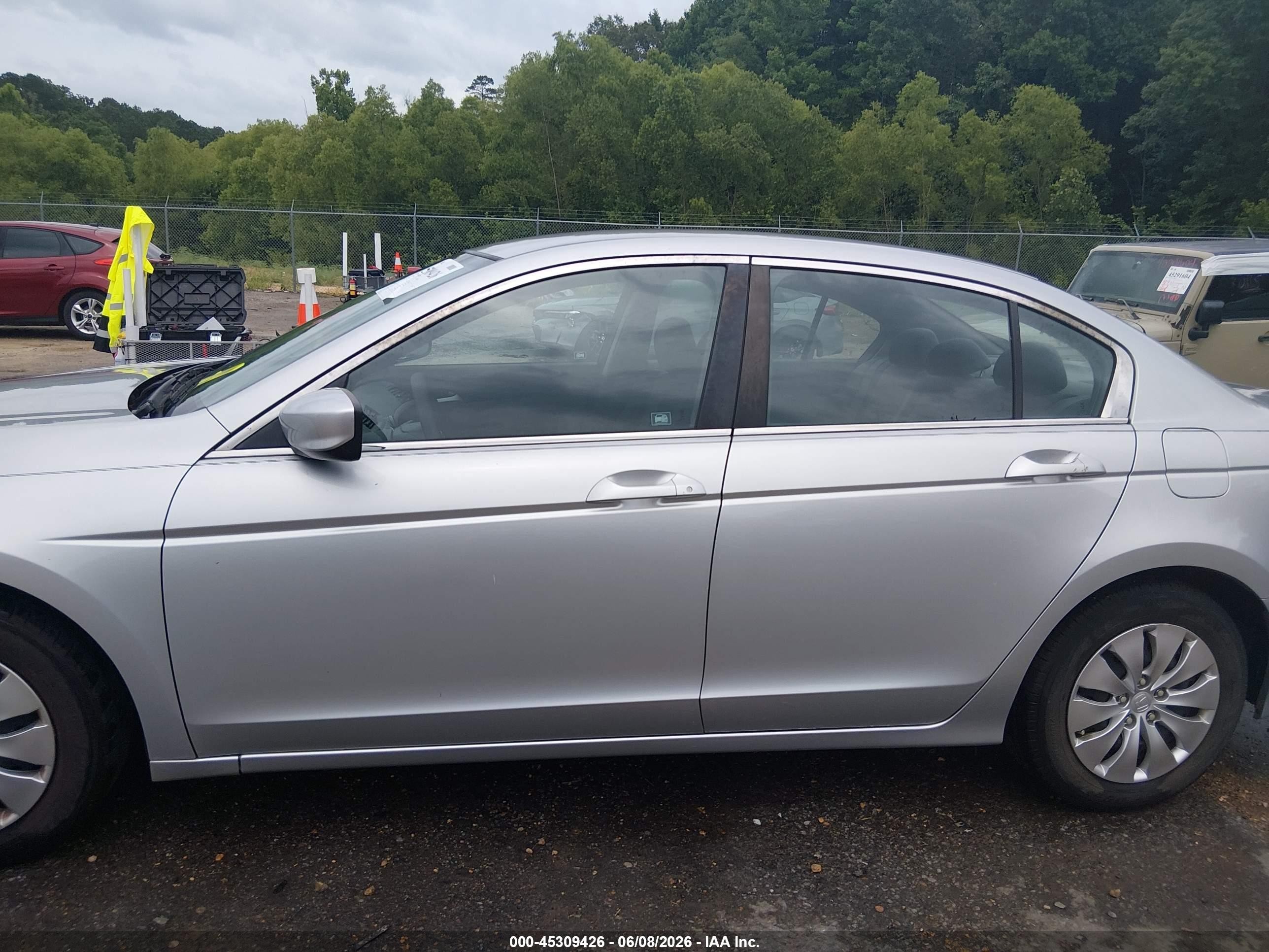 2012 Honda Accord 2.4 Lx Silver vin: 1HGCP2F37CA222492