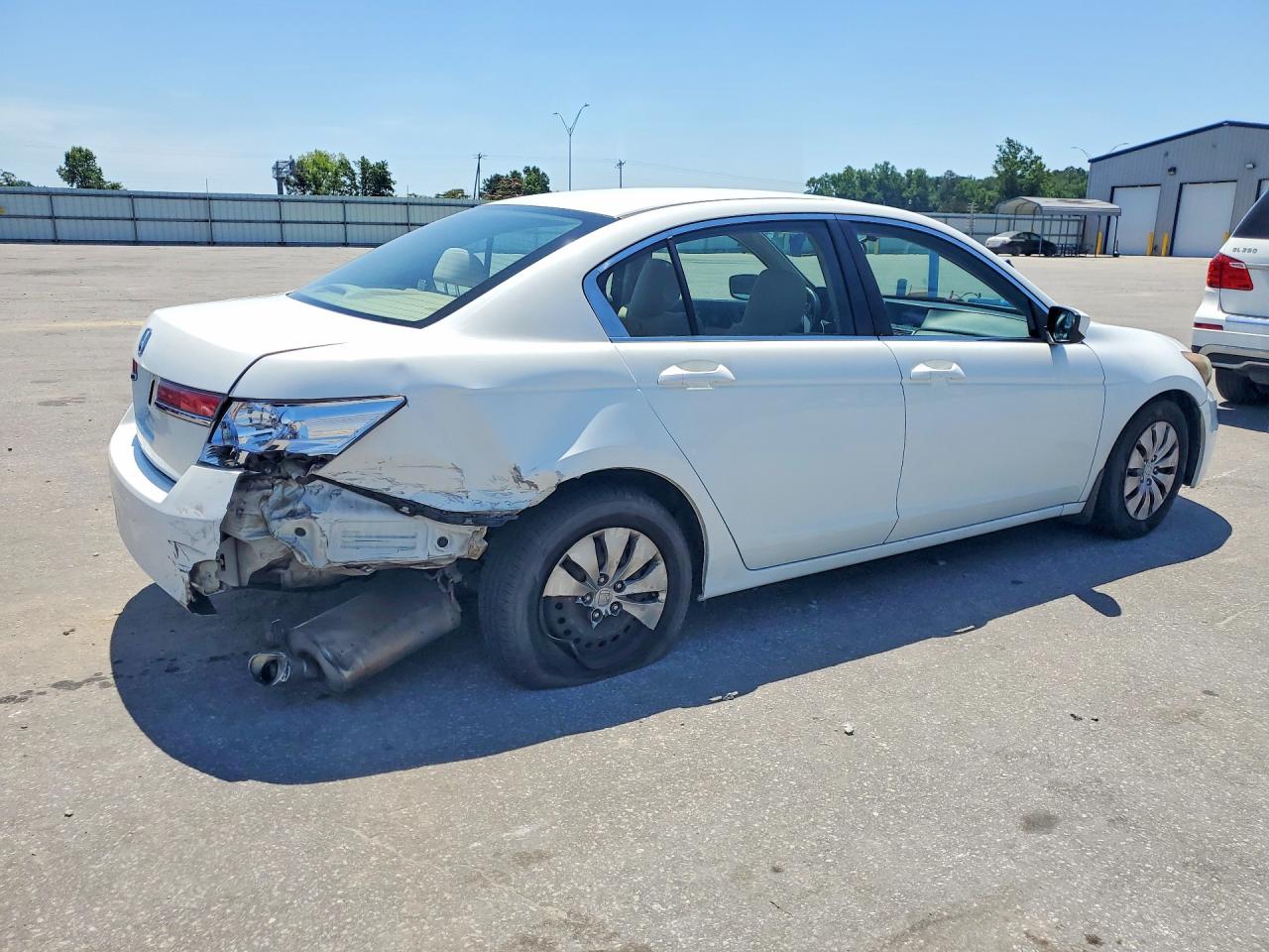 2012 Honda Accord White vin: 1HGCP2F37CA228695