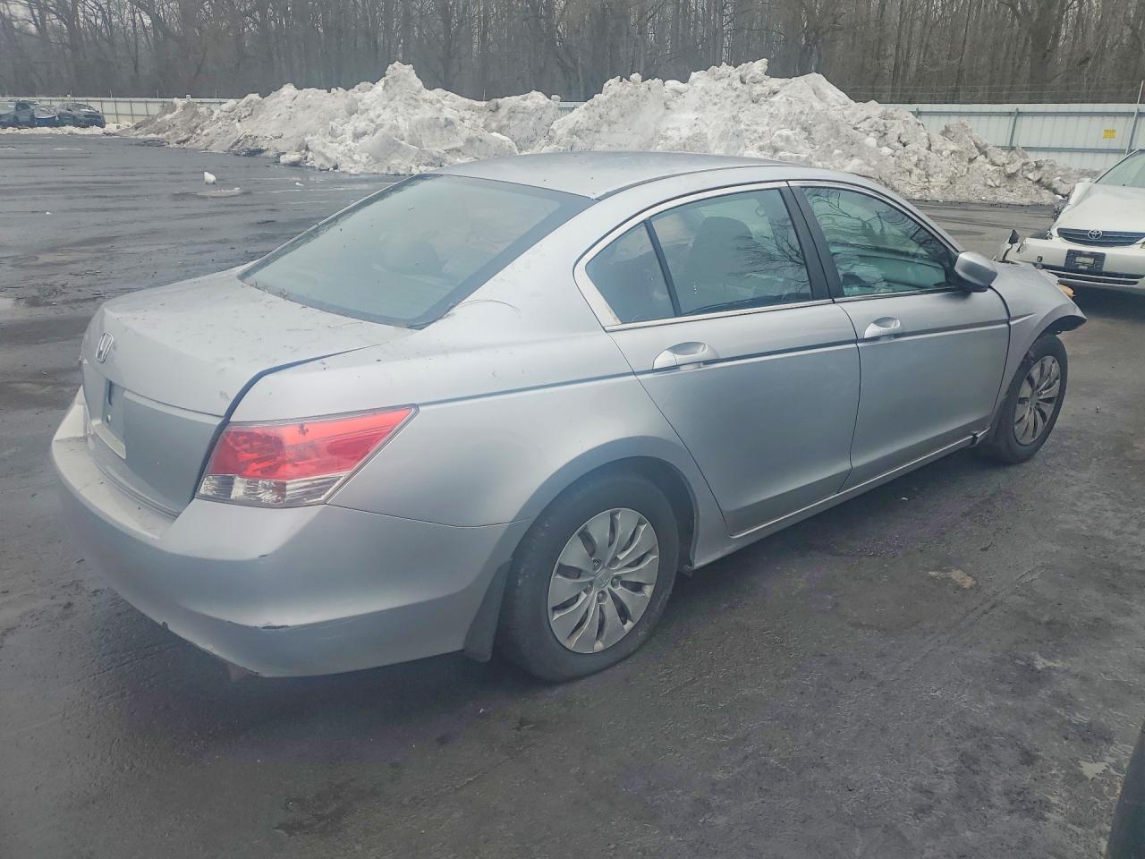2010 Honda Accord Lx Silver vin: 1HGCP2F38AA004171