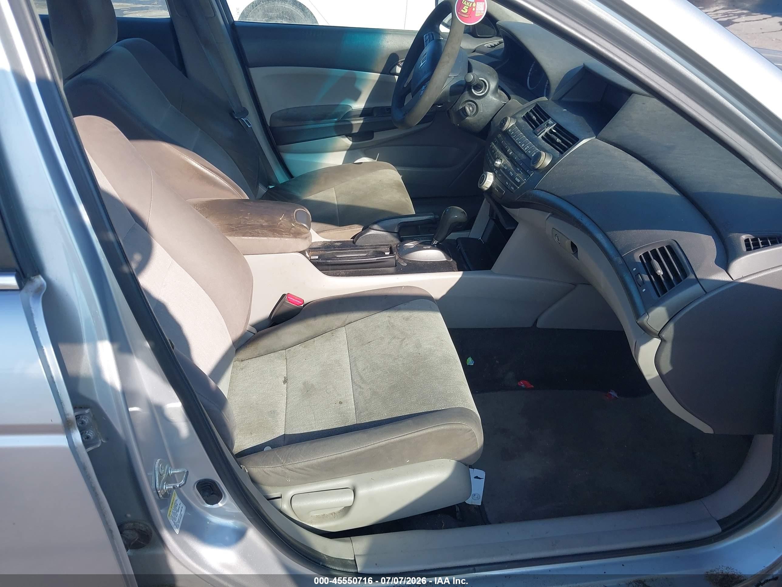 2010 Honda Accord 2.4 Lx Серый vin: 1HGCP2F38AA029667