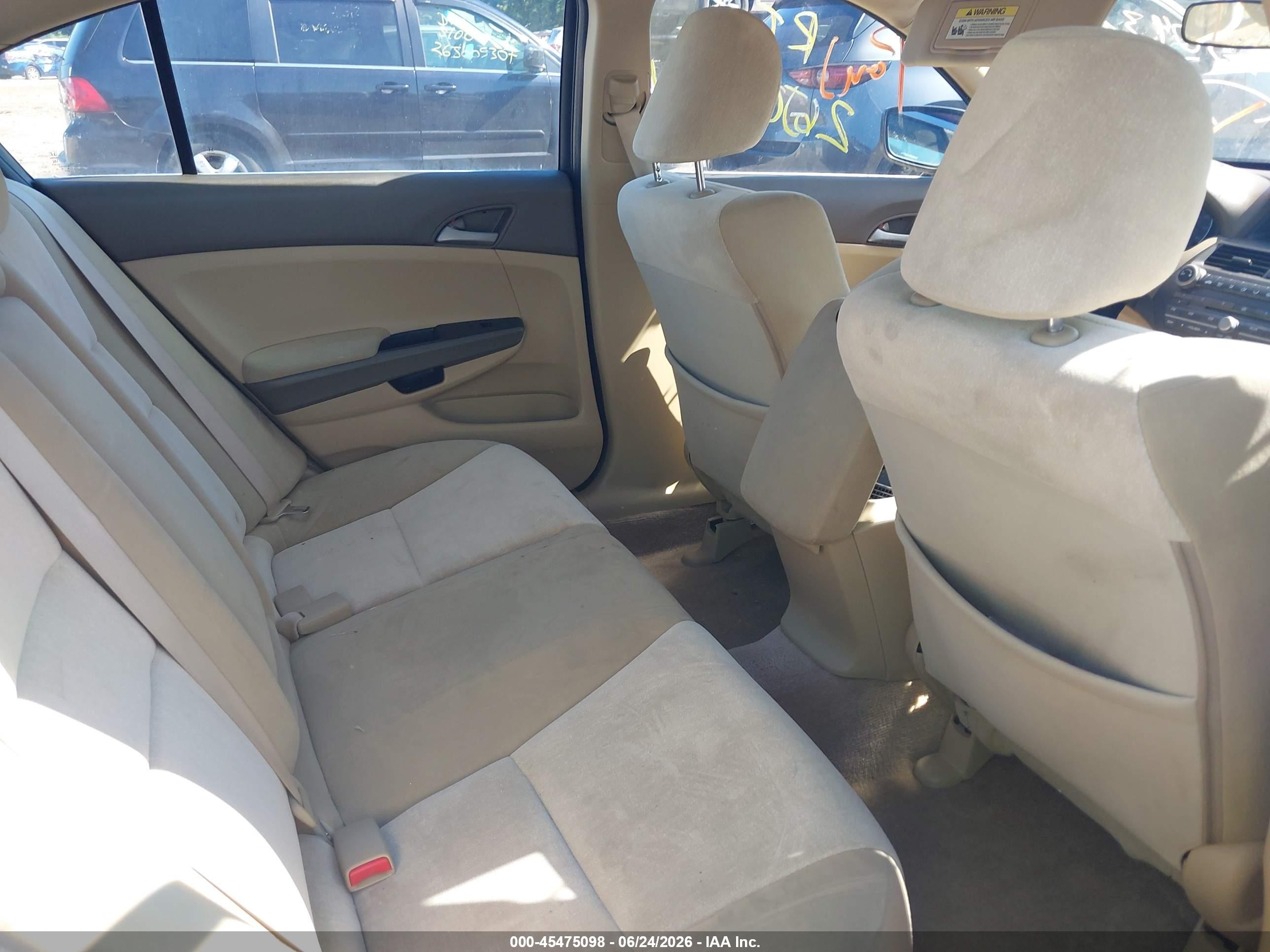 2010 Honda Accord 2.4 Lx Red vin: 1HGCP2F38AA085088