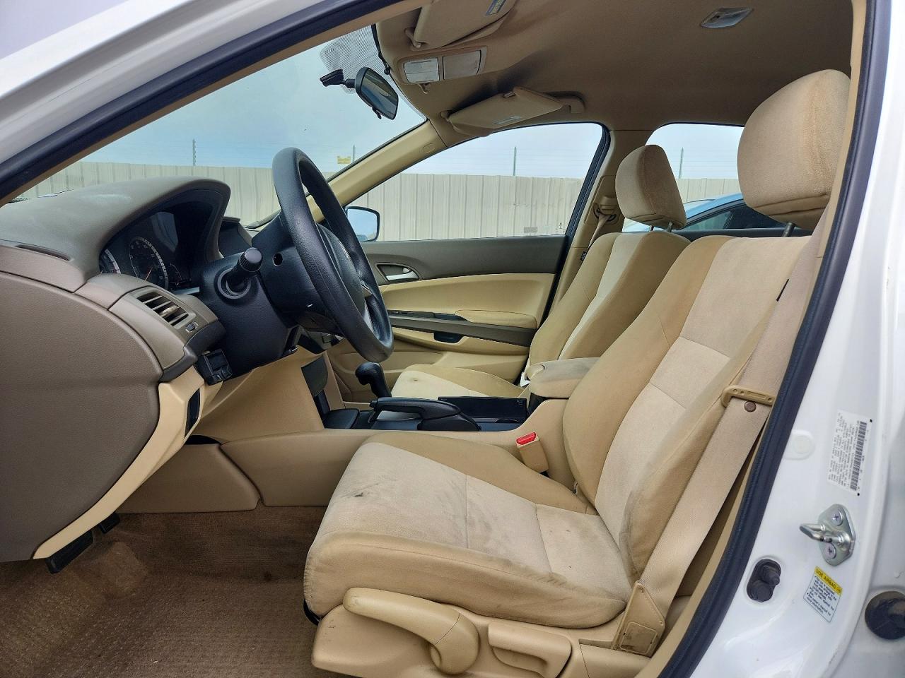 2010 Honda Accord Lx Белый vin: 1HGCP2F38AA087729