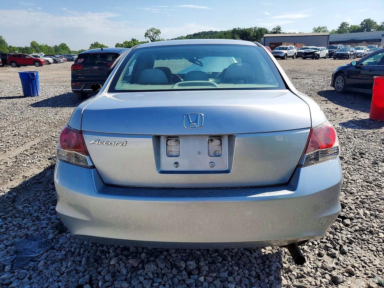 2010 Honda Accord Lx Серебряный vin: 1HGCP2F38AA100463