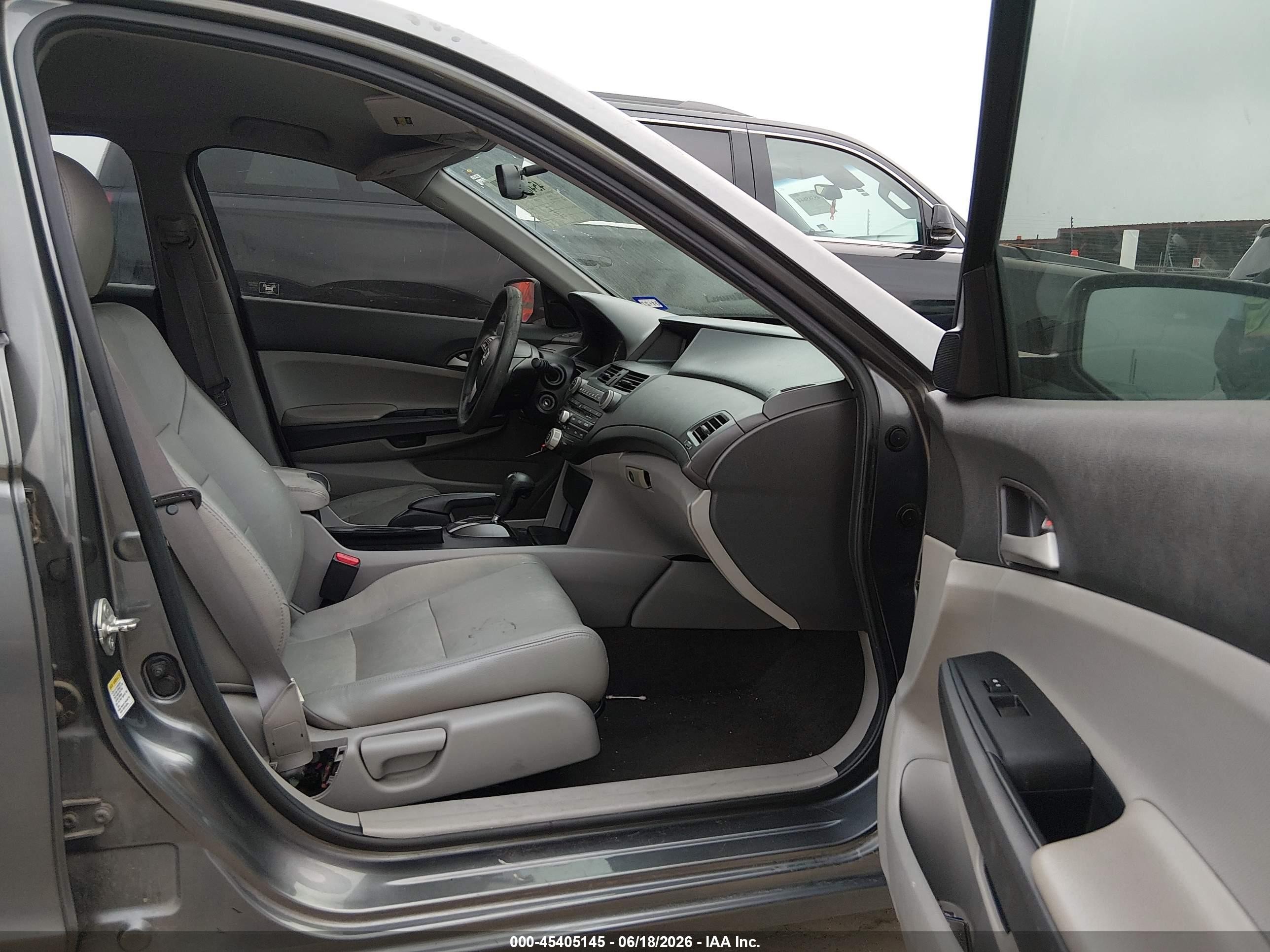 2010 Honda Accord 2.4 Lx Gray vin: 1HGCP2F38AA117599