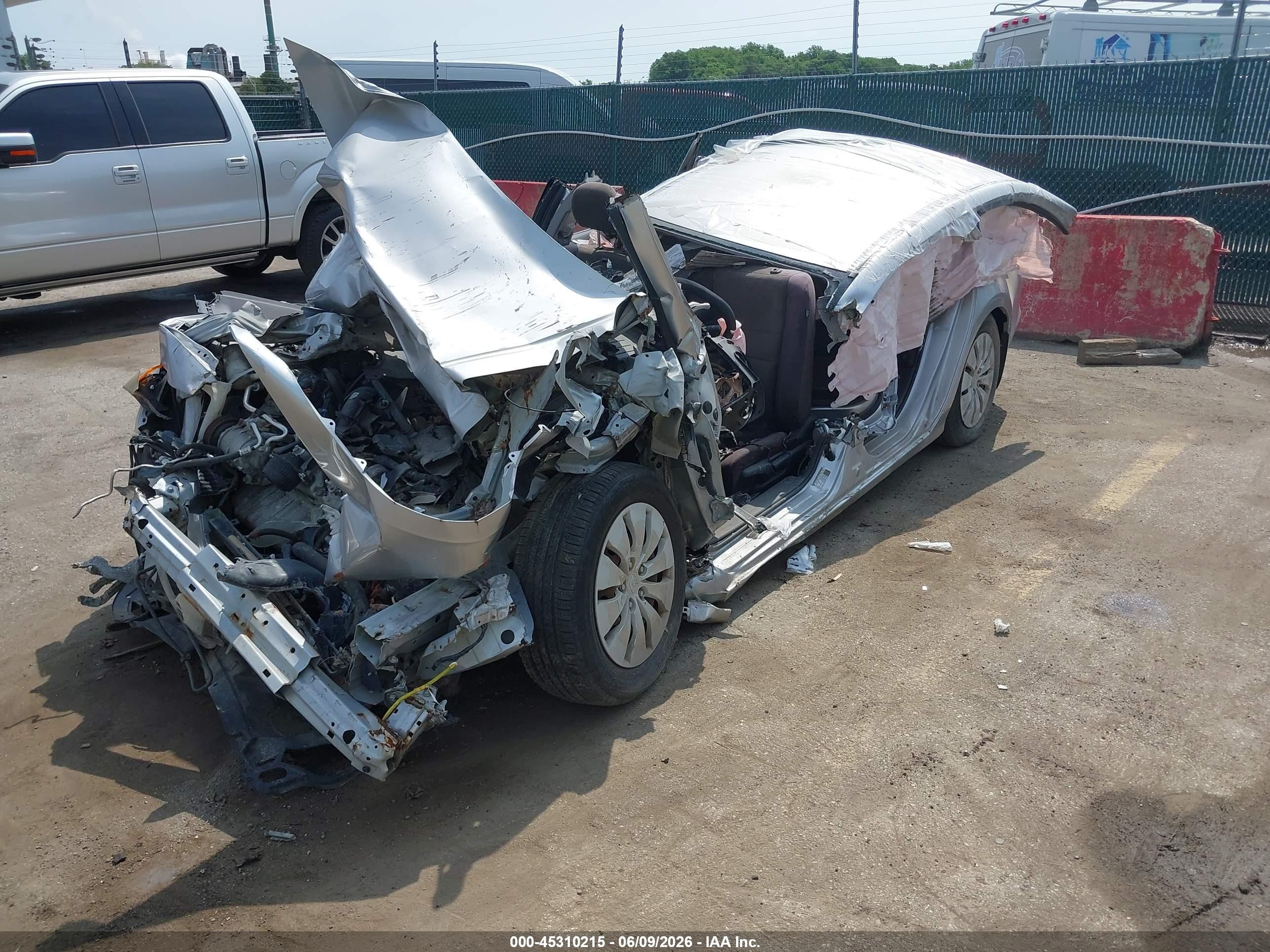 2010 Honda Accord 2.4 Lx Silver vin: 1HGCP2F38AA131437