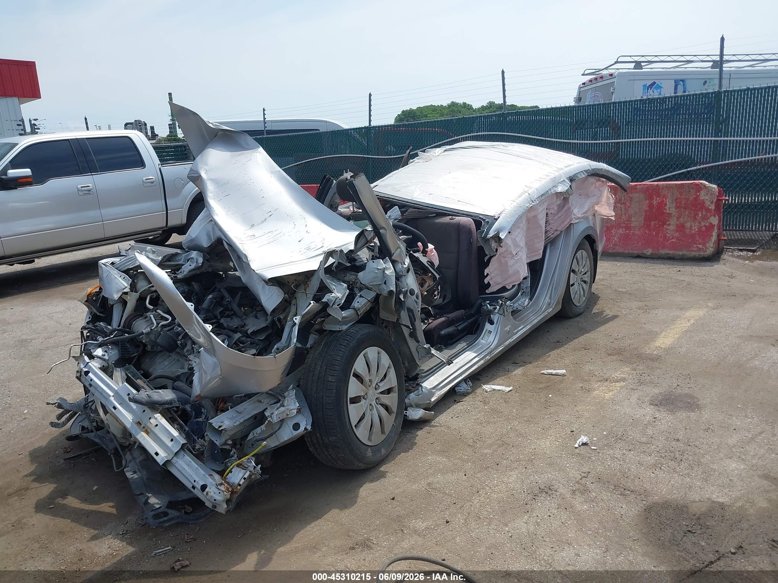 2010 Honda Accord 2.4 Lx Silver vin: 1HGCP2F38AA131437