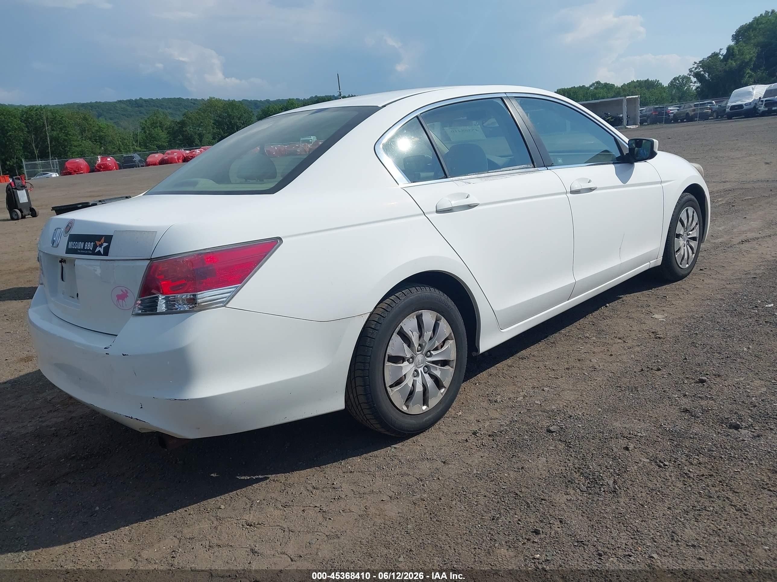 2010 Honda Accord 2.4 Lx White vin: 1HGCP2F38AA134192