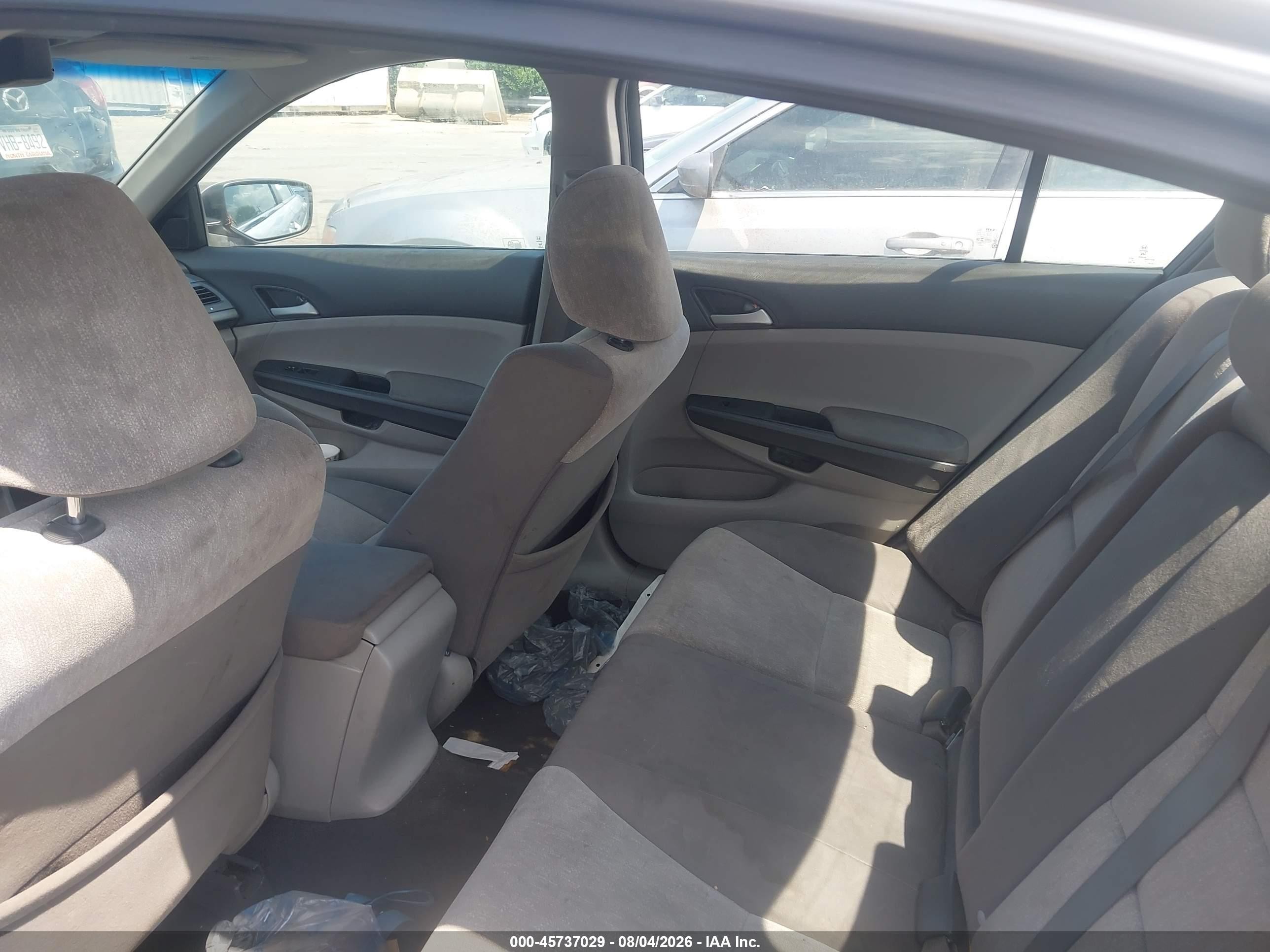 2010 Honda Accord 2.4 Lx Silver vin: 1HGCP2F38AA149792