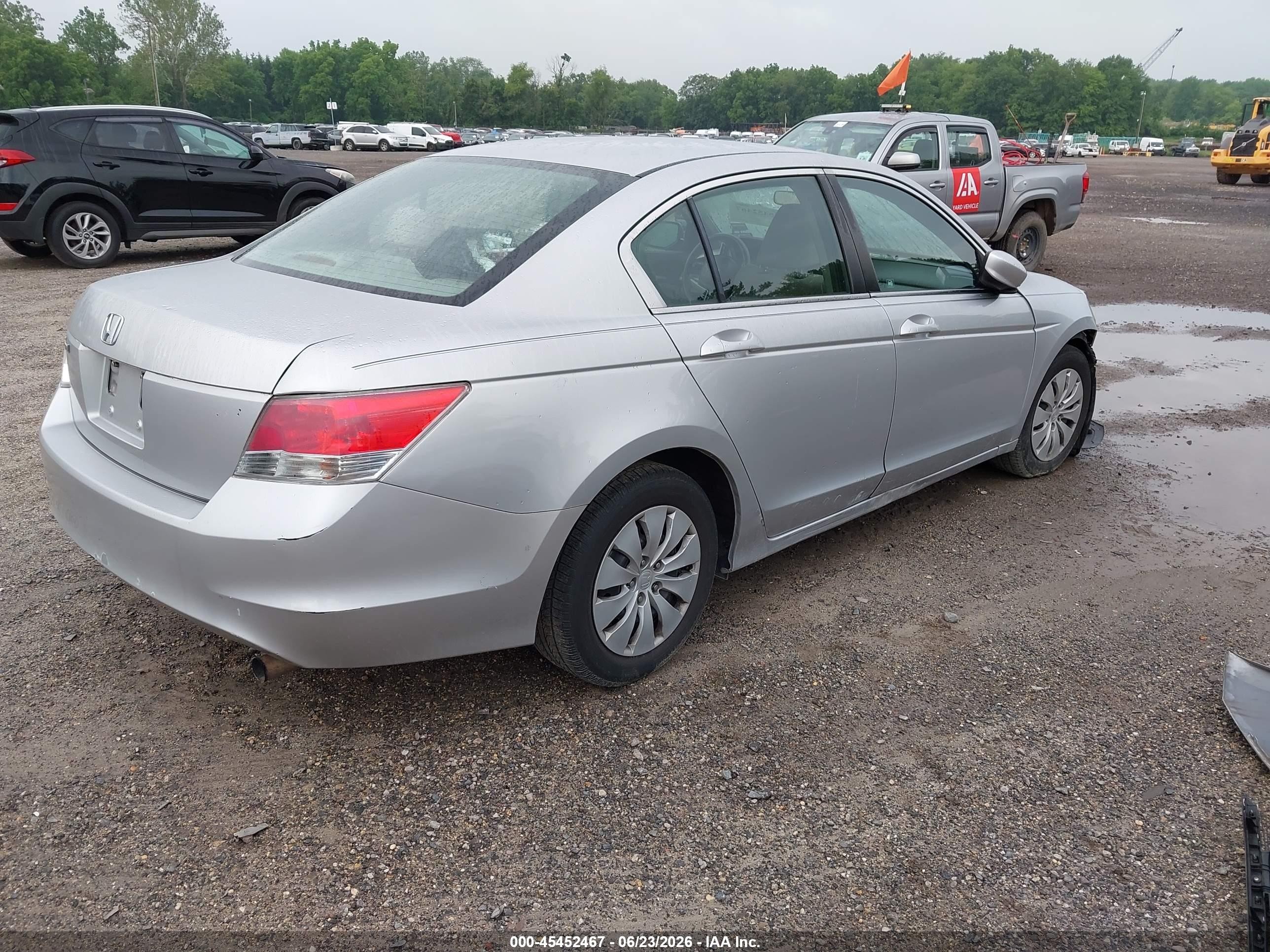 2010 Honda Accord 2.4 Lx Серебряный vin: 1HGCP2F38AA171405