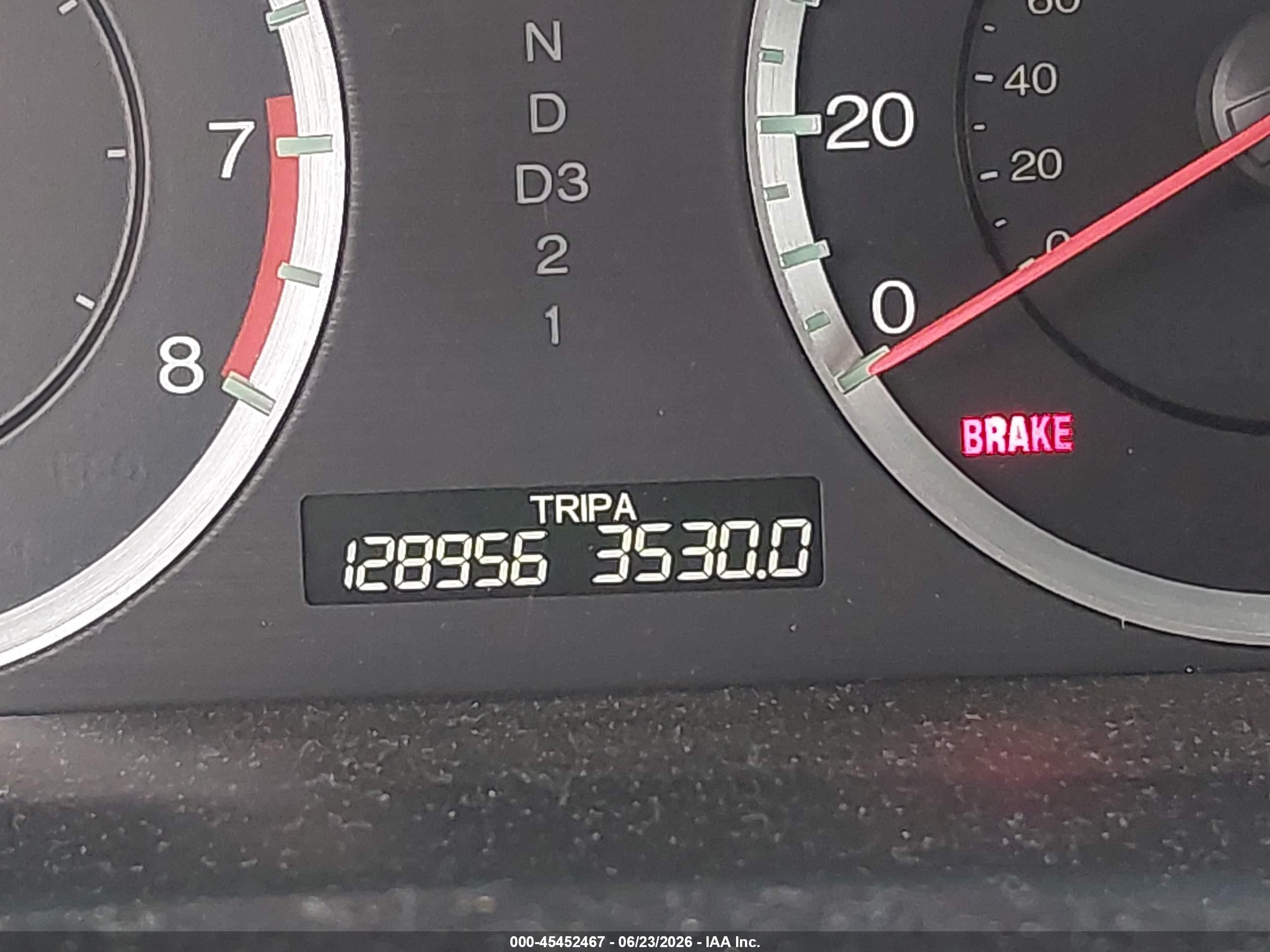2010 Honda Accord 2.4 Lx Серебряный vin: 1HGCP2F38AA171405