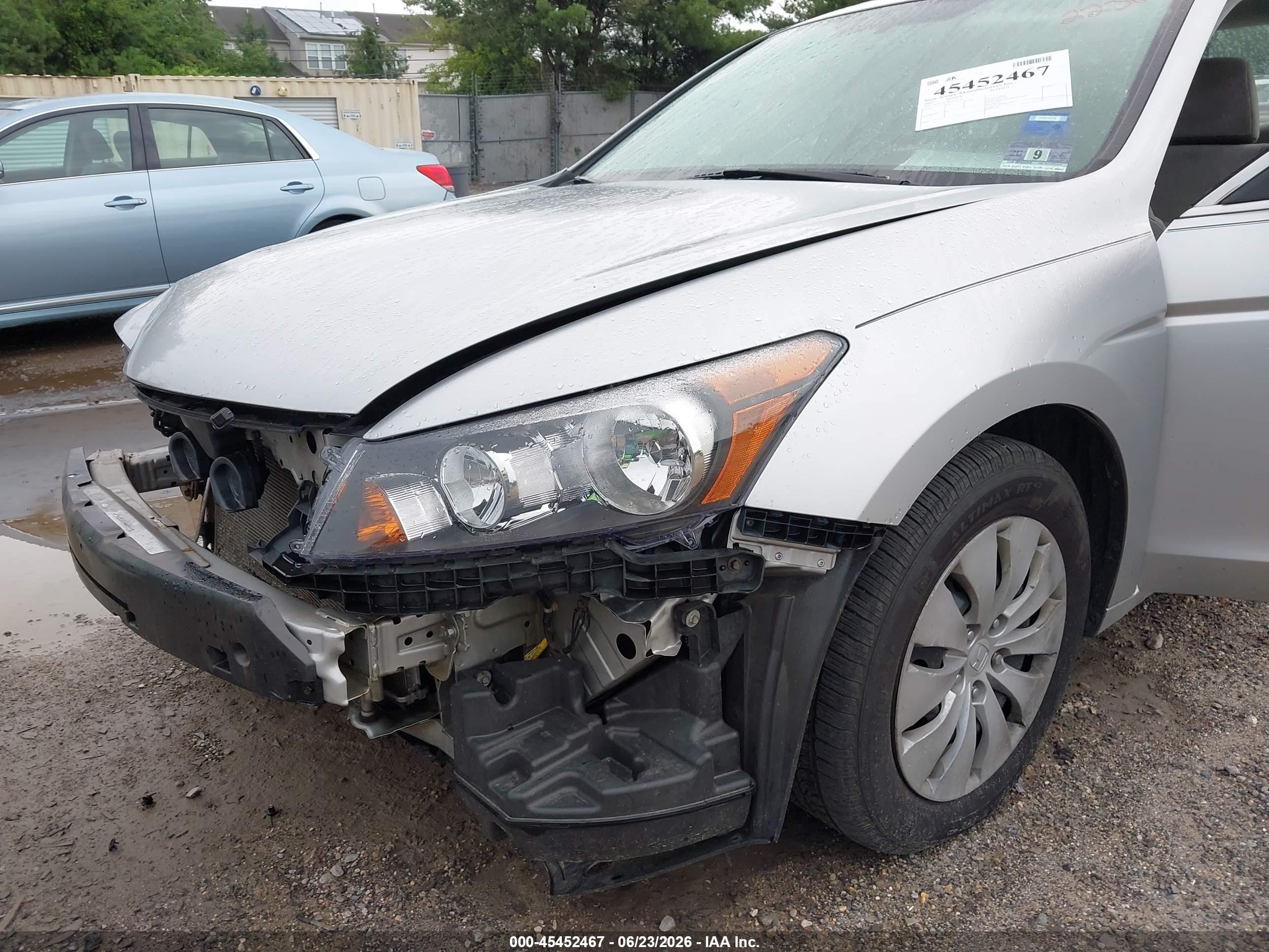 2010 Honda Accord 2.4 Lx Серебряный vin: 1HGCP2F38AA171405