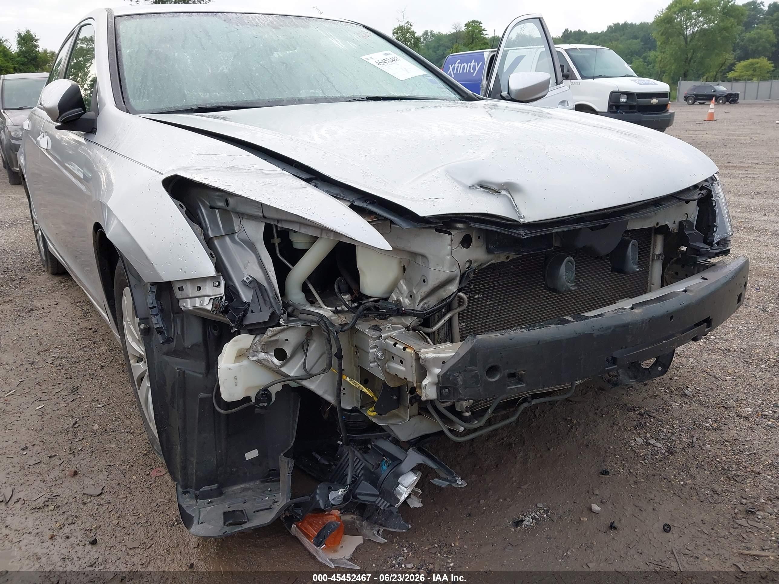 2010 Honda Accord 2.4 Lx Серебряный vin: 1HGCP2F38AA171405