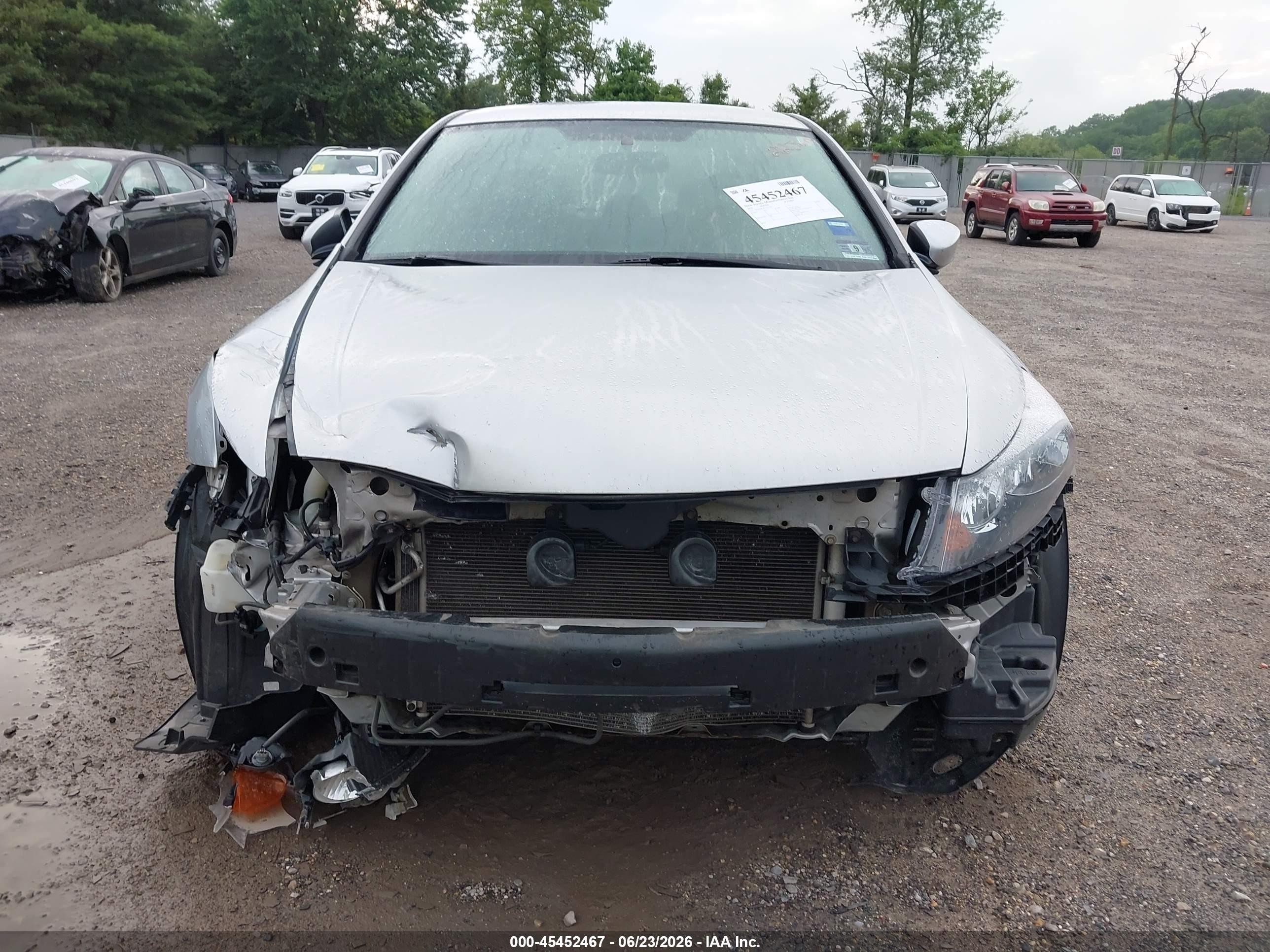 2010 Honda Accord 2.4 Lx Серебряный vin: 1HGCP2F38AA171405