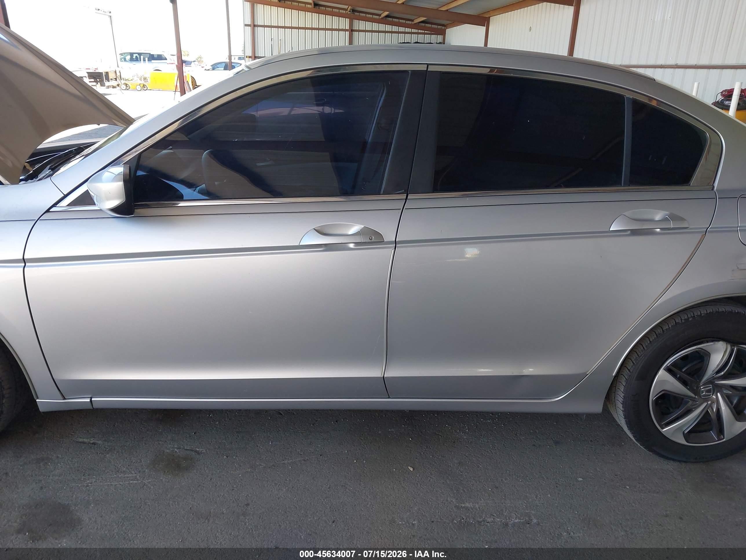 2010 Honda Accord 2.4 Lx Silver vin: 1HGCP2F38AA184977