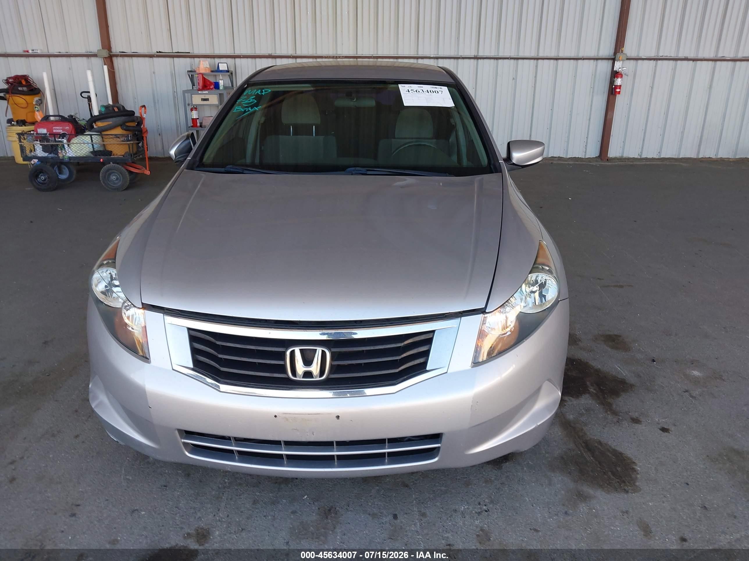 2010 Honda Accord 2.4 Lx Silver vin: 1HGCP2F38AA184977