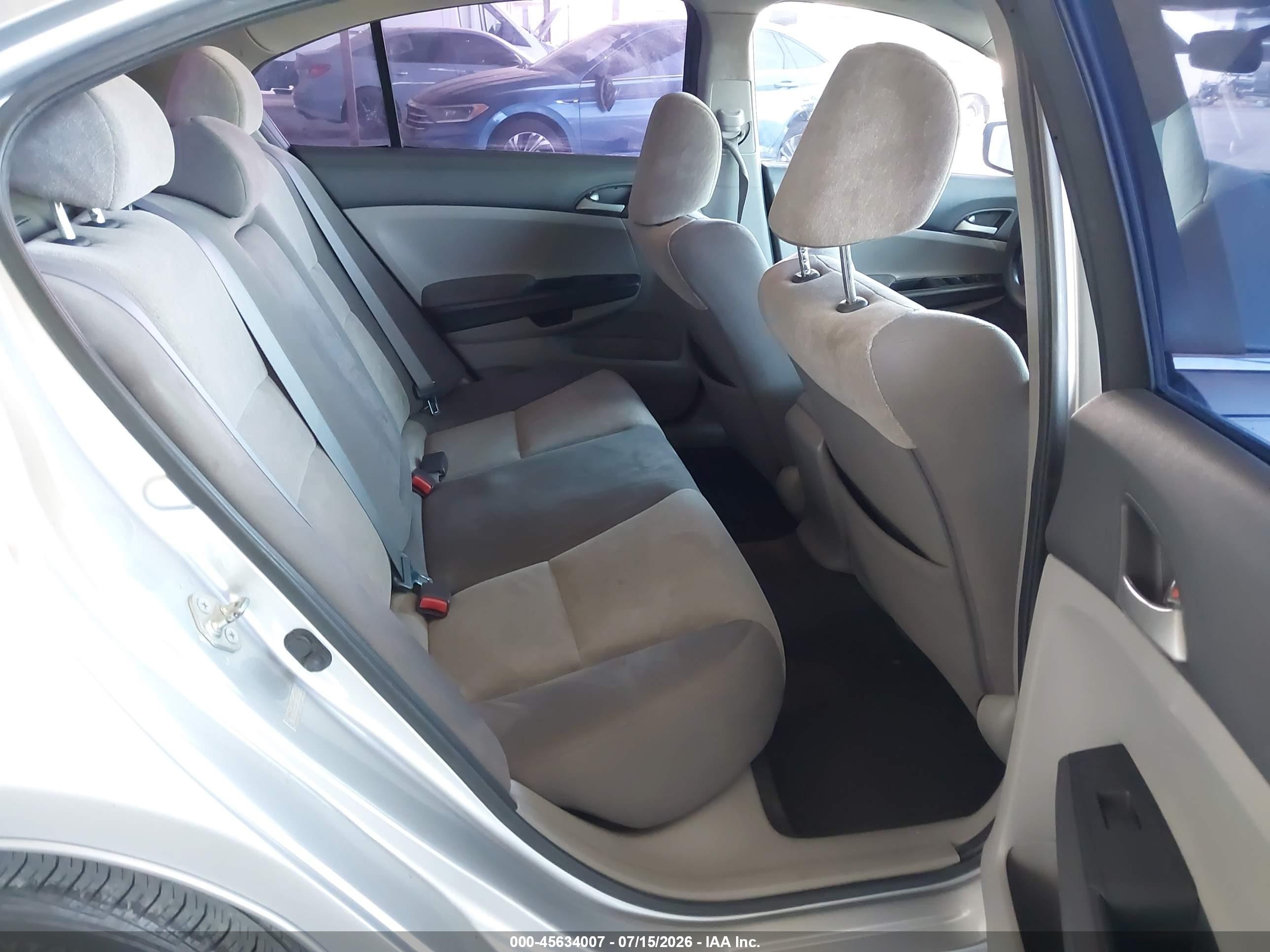 2010 Honda Accord 2.4 Lx Silver vin: 1HGCP2F38AA184977