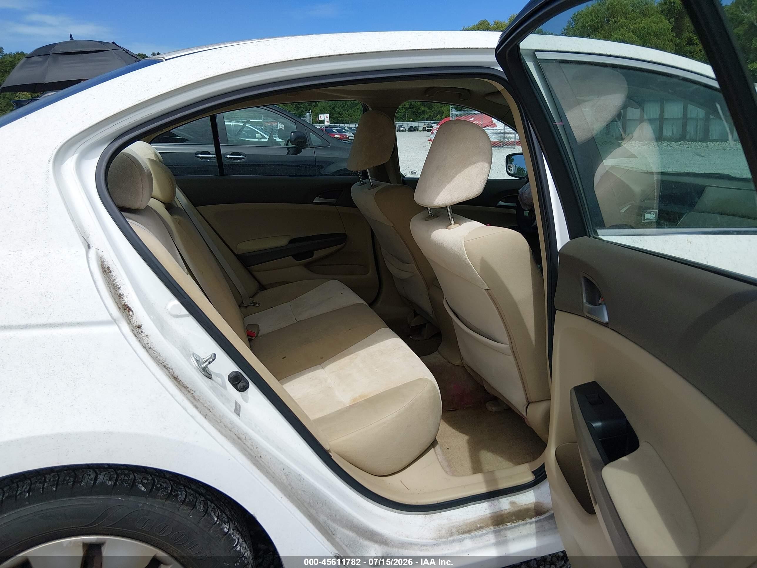 2010 Honda Accord 2.4 Lx White vin: 1HGCP2F38AA190231