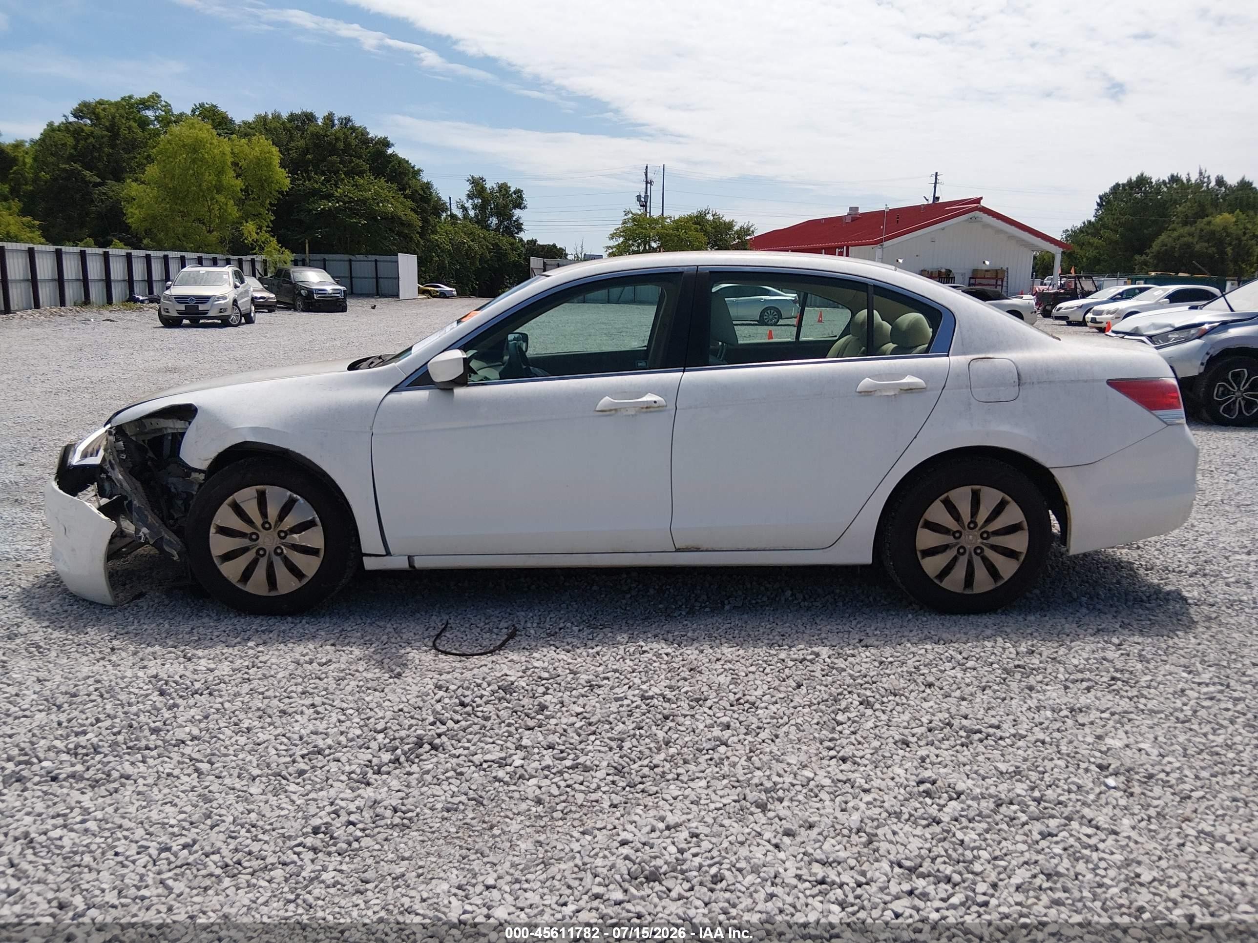 2010 Honda Accord 2.4 Lx White vin: 1HGCP2F38AA190231