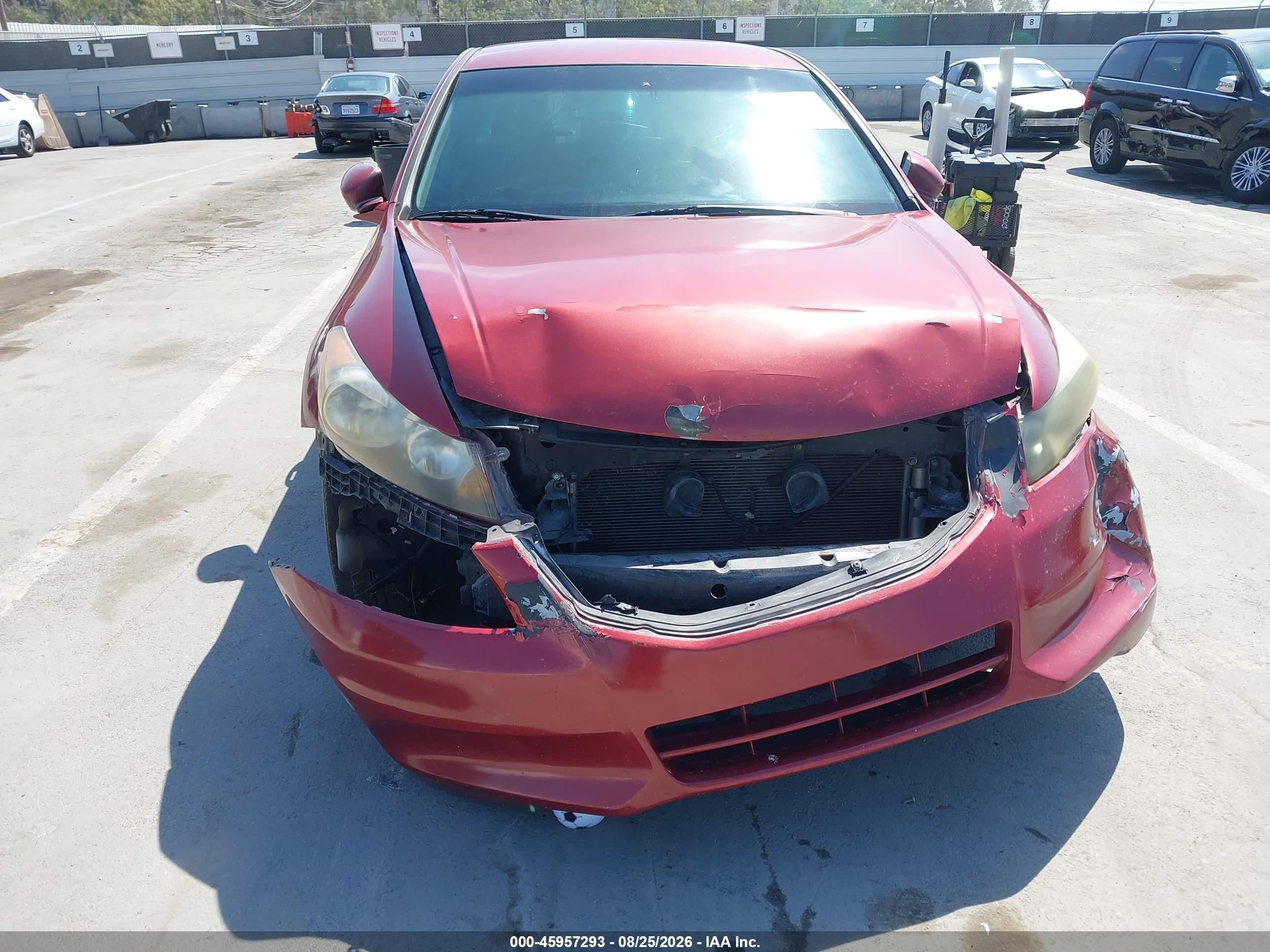 2011 Honda Accord 2.4 Lx Red vin: 1HGCP2F38BA017374