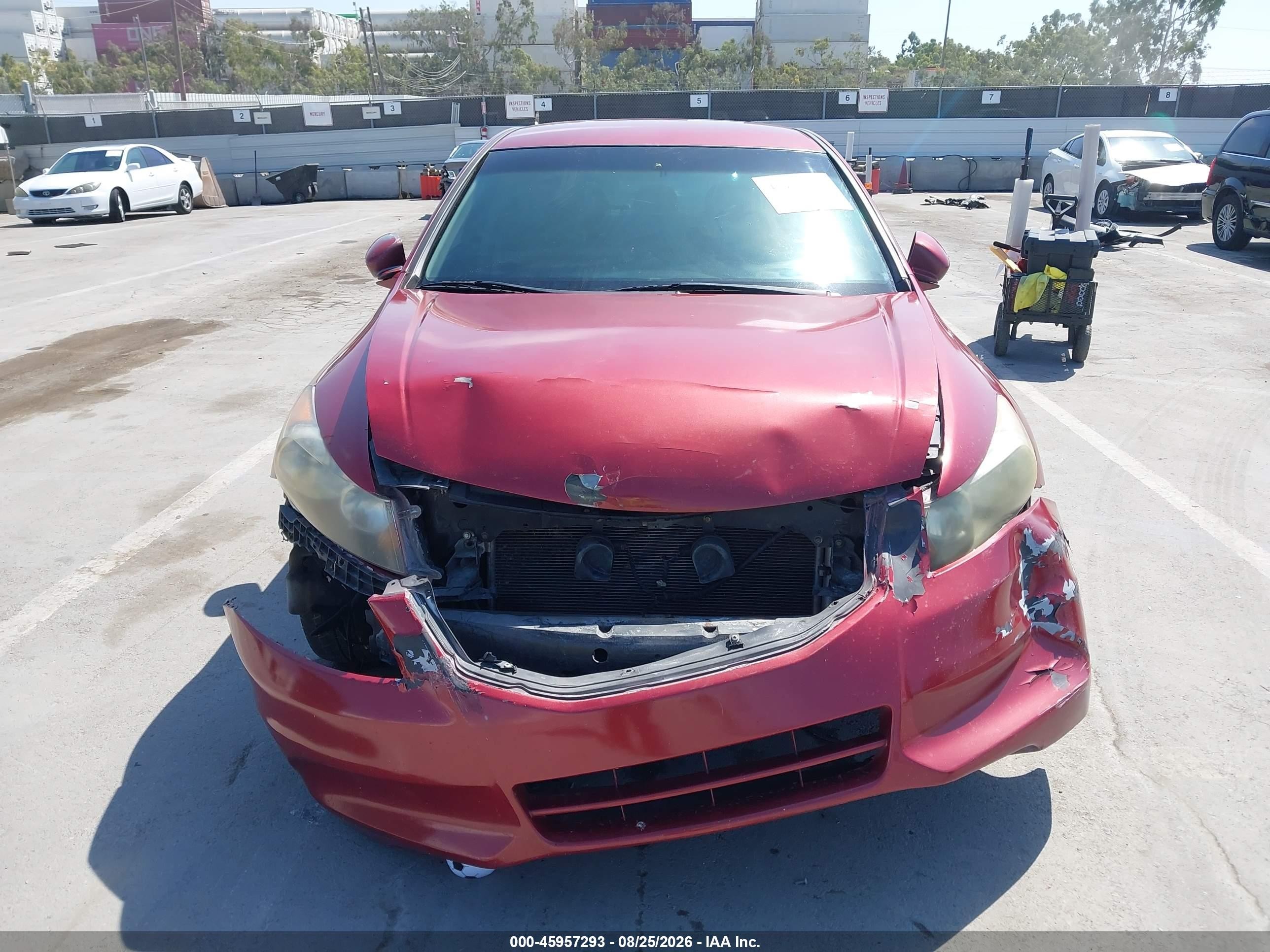 2011 Honda Accord 2.4 Lx Red vin: 1HGCP2F38BA017374