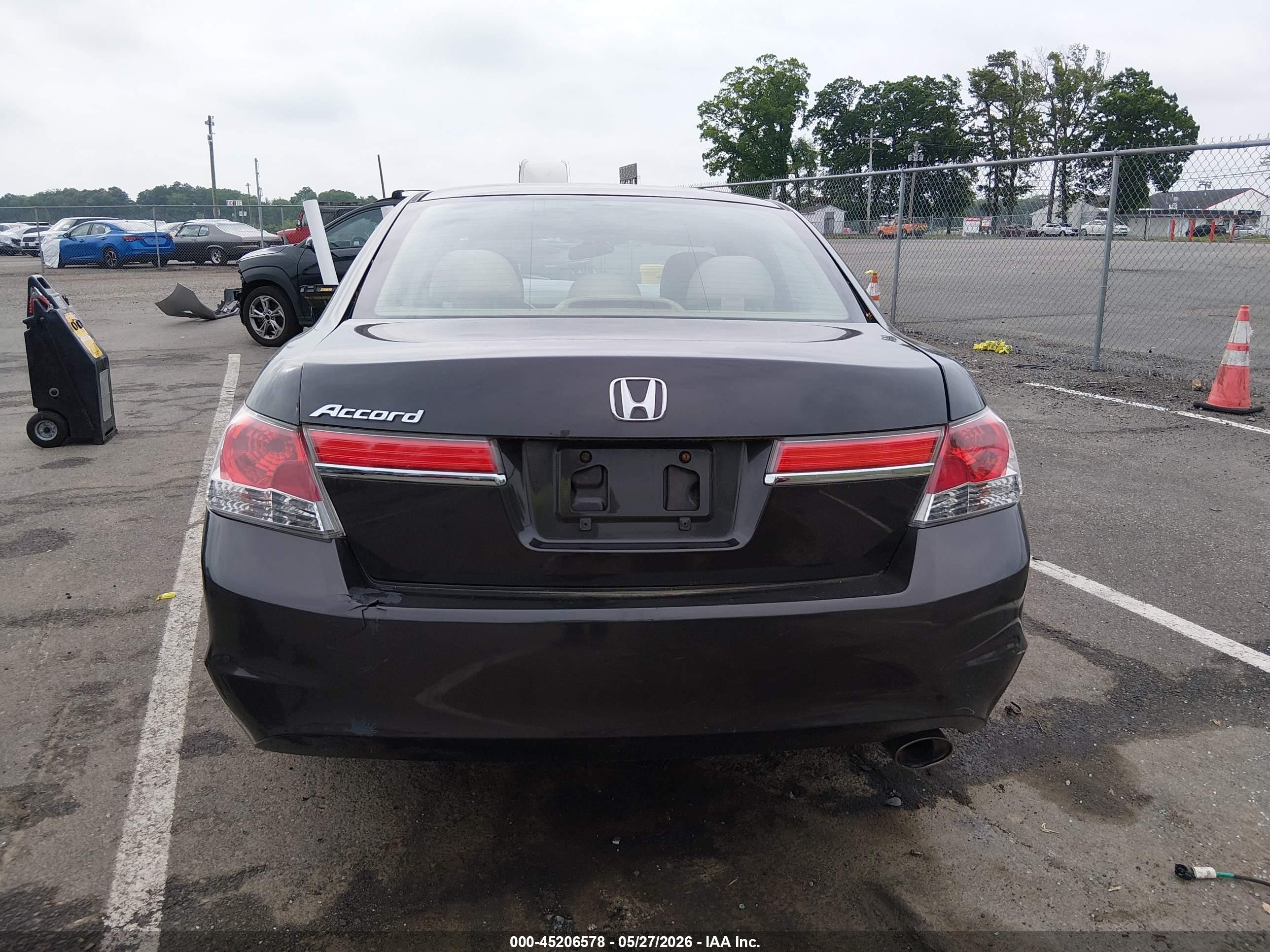 2011 Honda Accord 2.4 Lx Gray vin: 1HGCP2F38BA065828