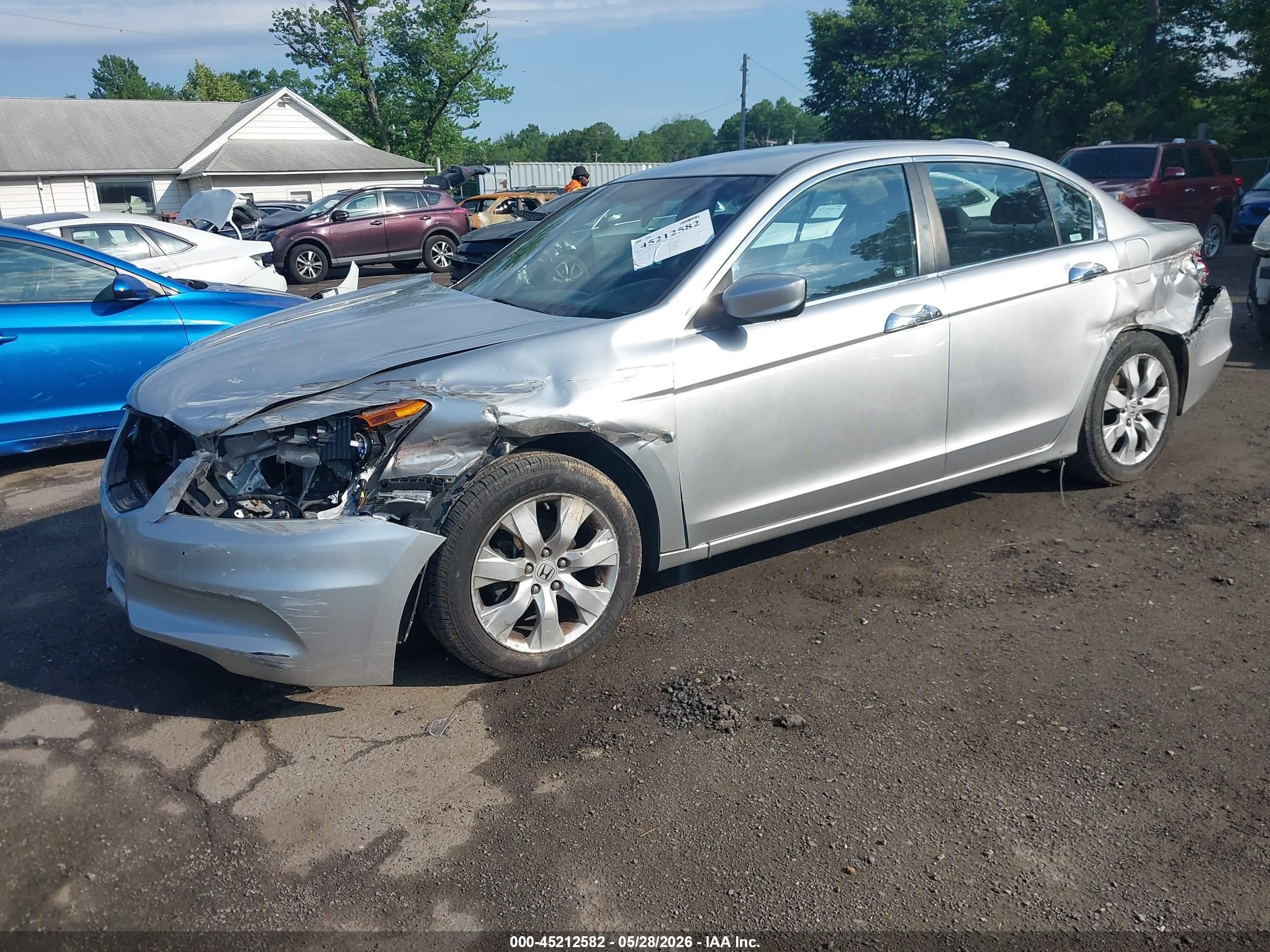 2011 Honda Accord 2.4 Lx Silver vin: 1HGCP2F38BA143895
