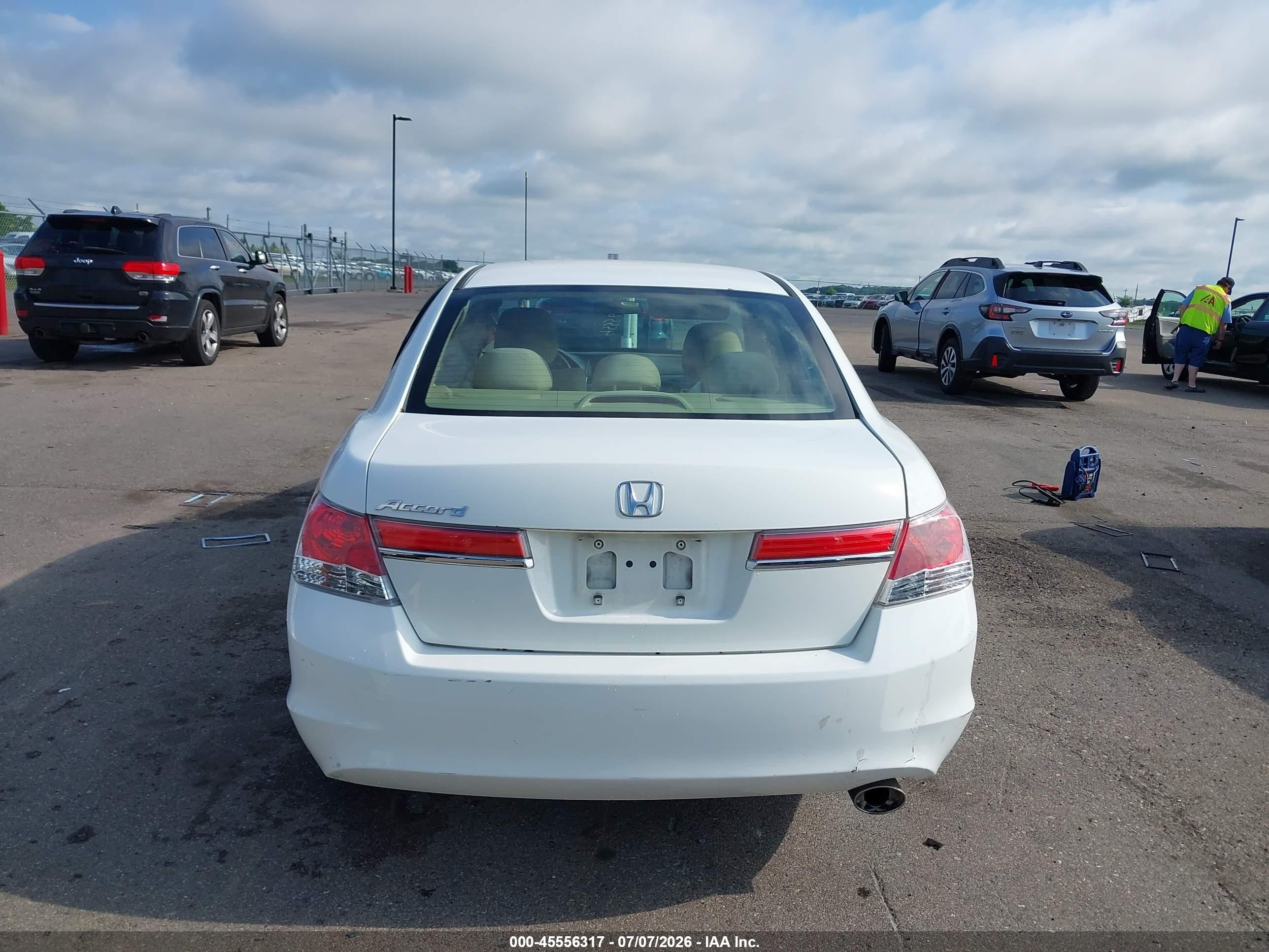 2012 Honda Accord 2.4 Lx White vin: 1HGCP2F38CA061909