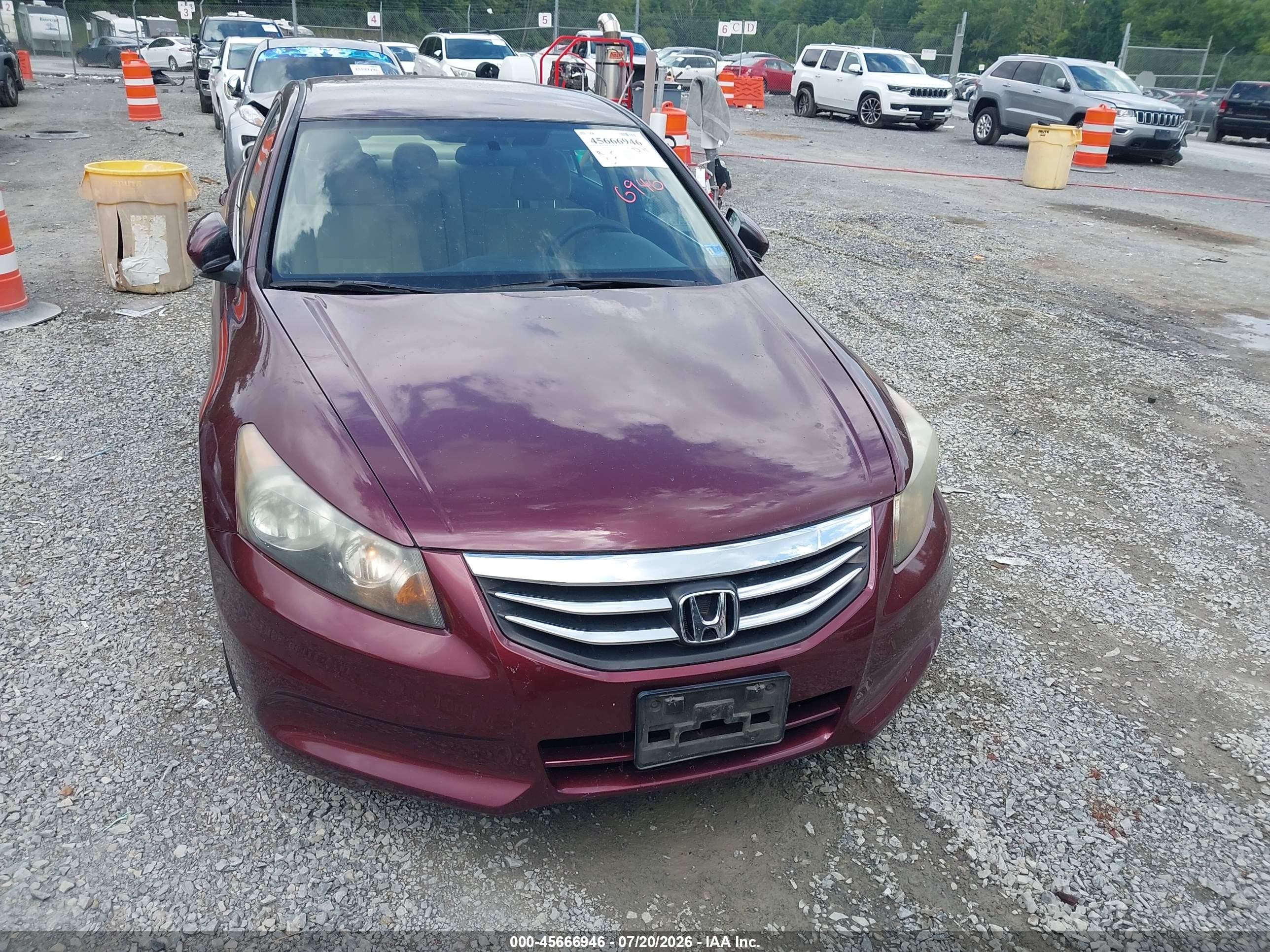 2012 Honda Accord 2.4 Lx Maroon vin: 1HGCP2F38CA067208