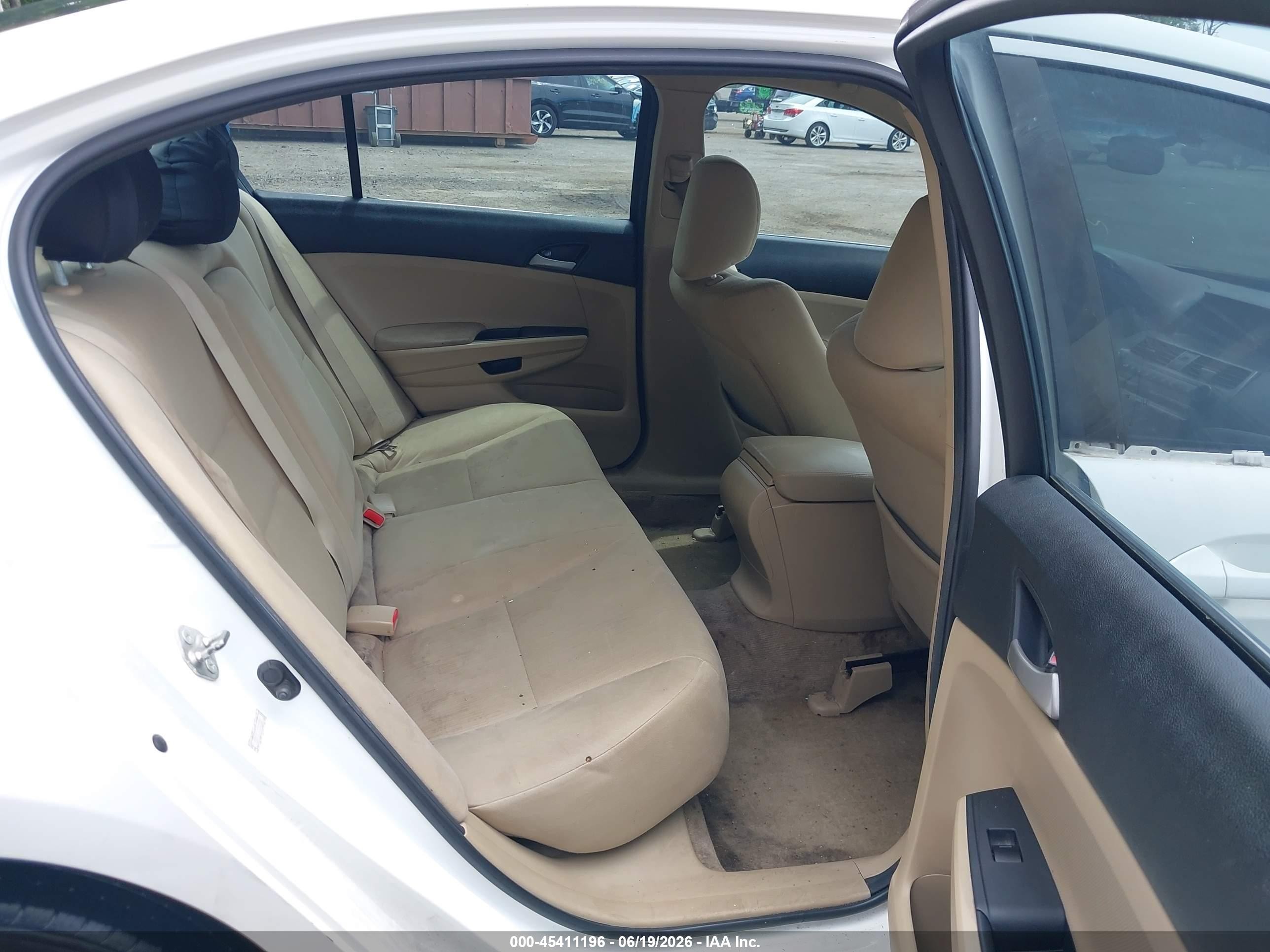 2012 Honda Accord 2.4 Lx White vin: 1HGCP2F38CA089841