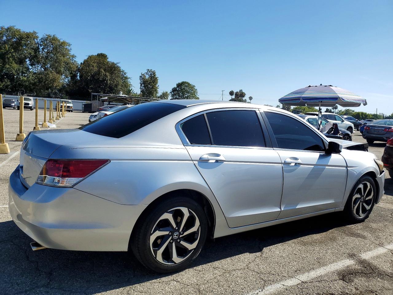 2010 Honda Accord Lx Серебряный vin: 1HGCP2F39AA037874