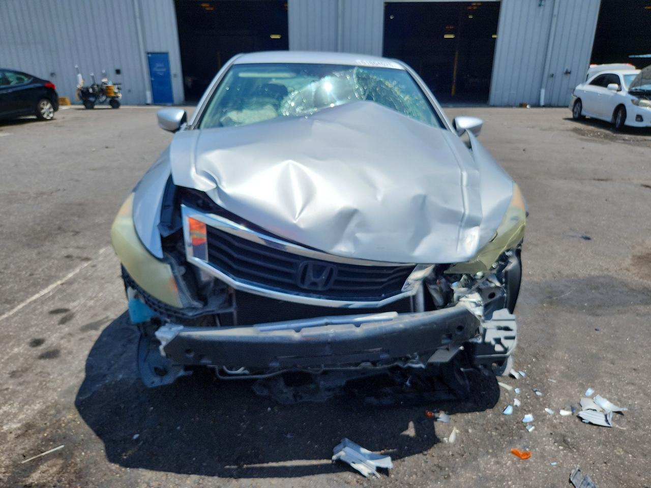 2010 Honda Accord Lx Silver vin: 1HGCP2F39AA065030