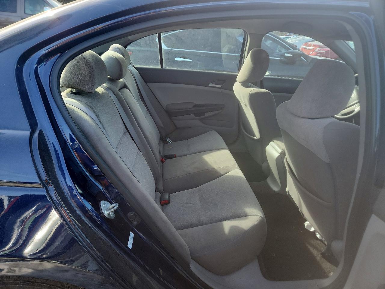 2010 Honda Accord Lx Blue vin: 1HGCP2F39AA082538
