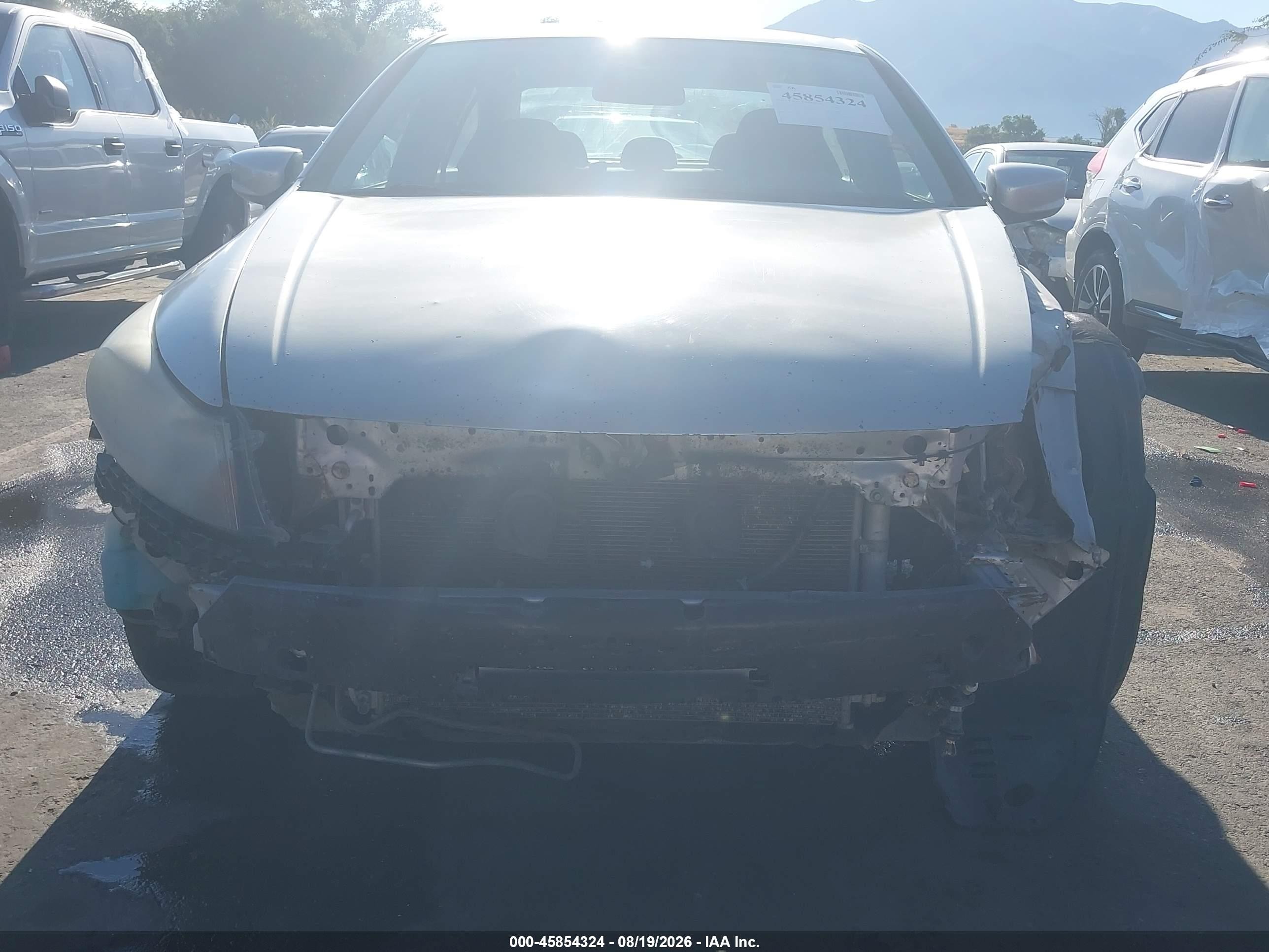 2010 Honda Accord 2.4 Lx Silver vin: 1HGCP2F39AA091501