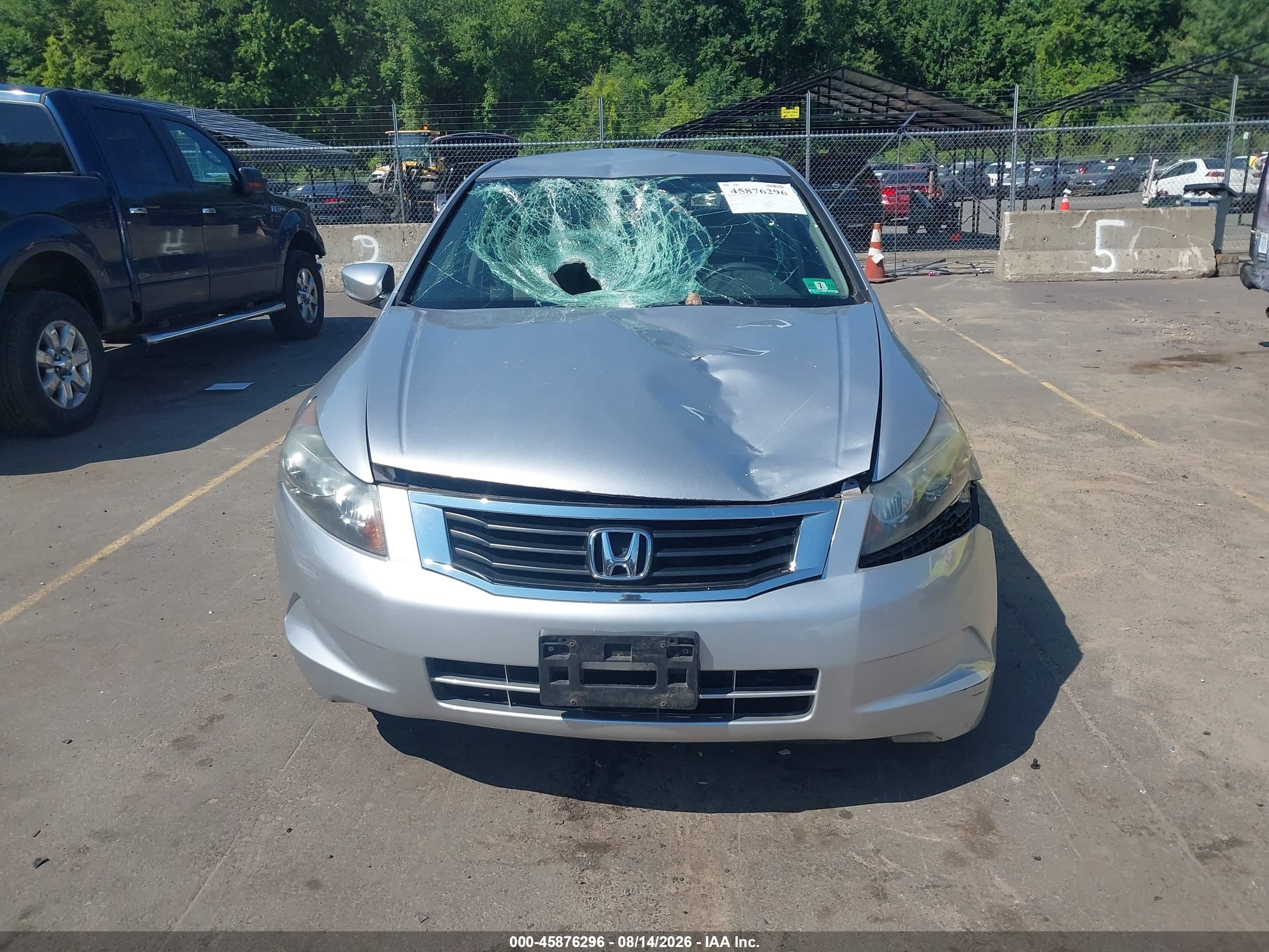 2010 Honda Accord 2.4 Lx Silver vin: 1HGCP2F39AA121466