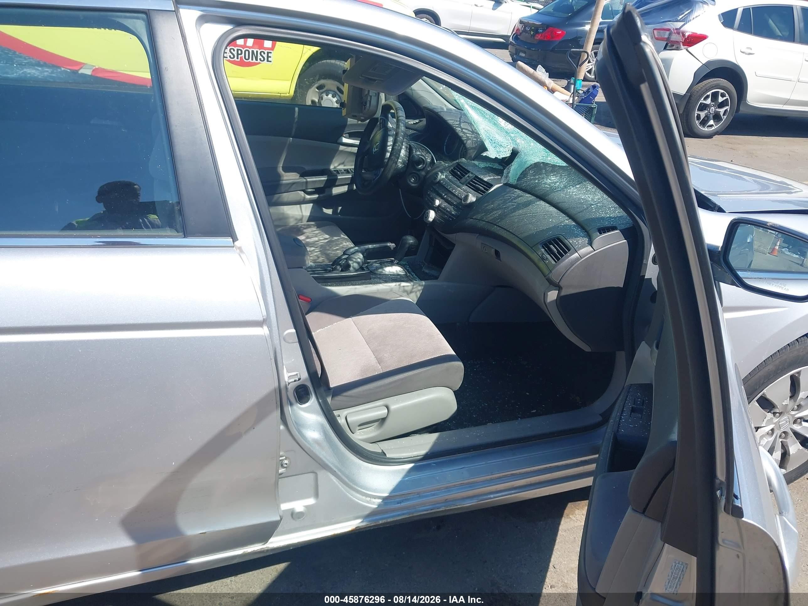2010 Honda Accord 2.4 Lx Silver vin: 1HGCP2F39AA121466
