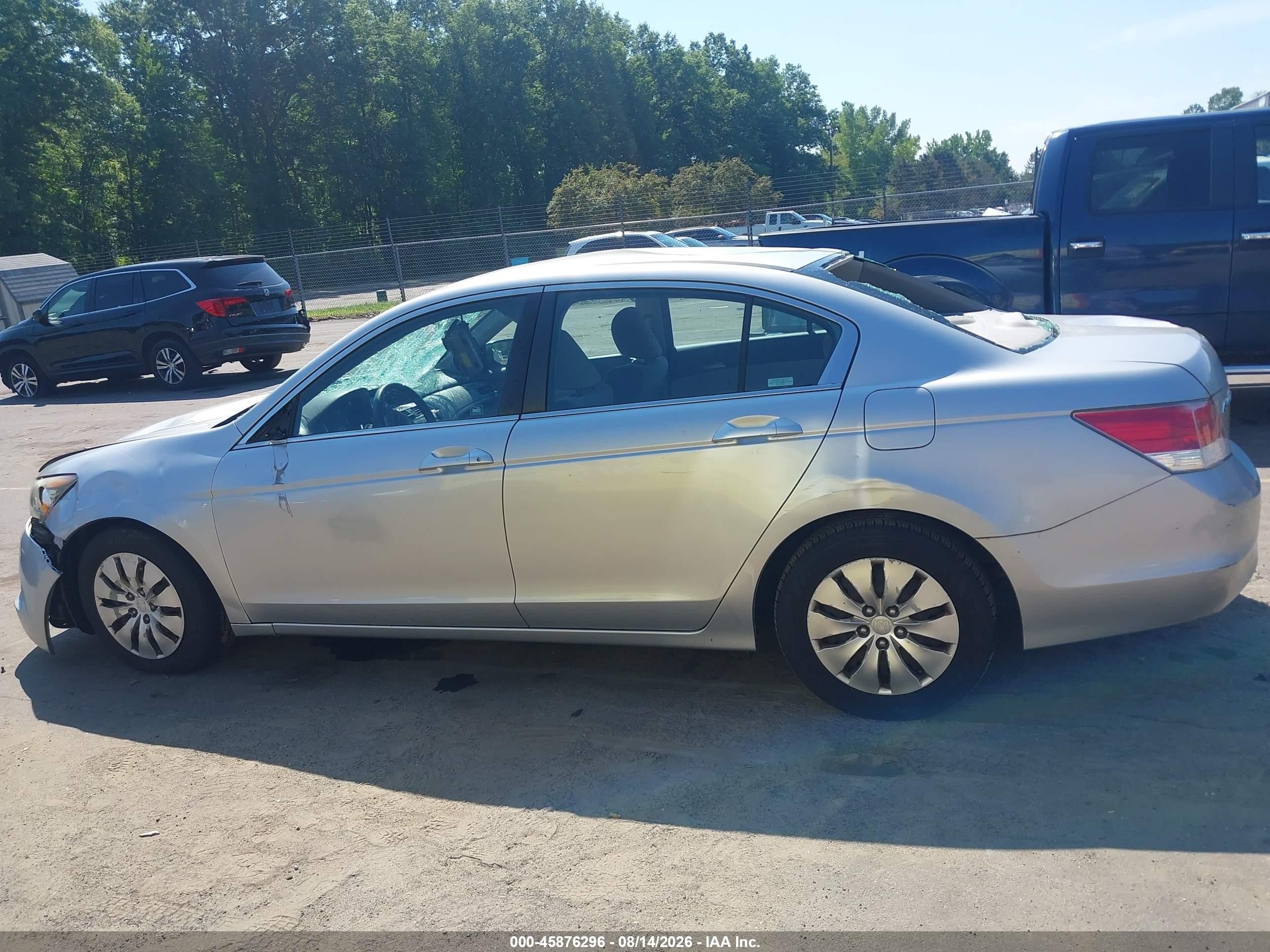 2010 Honda Accord 2.4 Lx Silver vin: 1HGCP2F39AA121466
